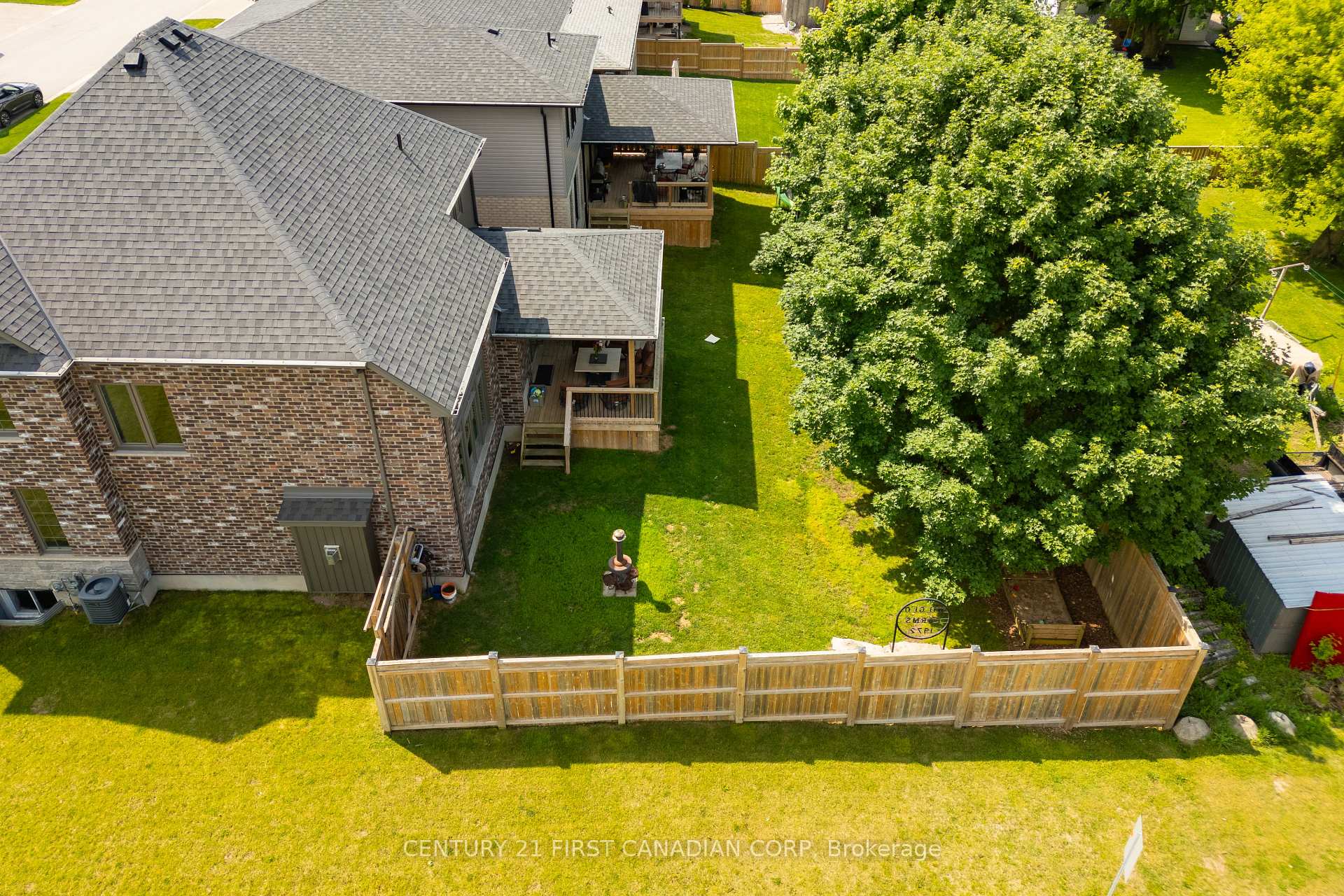 Photo 7 of 191 Spencer Avenue, Lucan Biddulph, Lucan — HOMEH