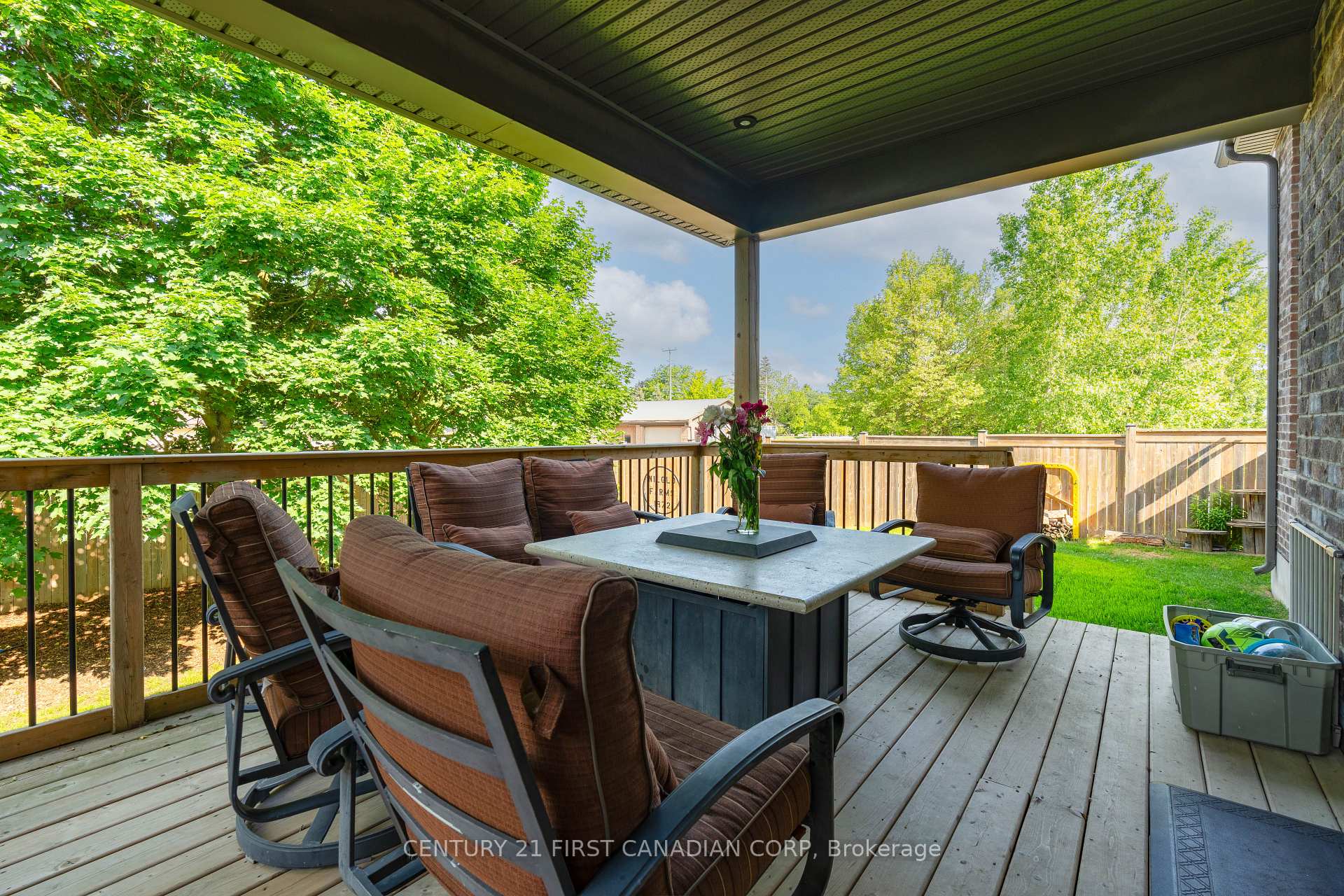 Photo 9 of 191 Spencer Avenue, Lucan Biddulph, Lucan — HOMEH