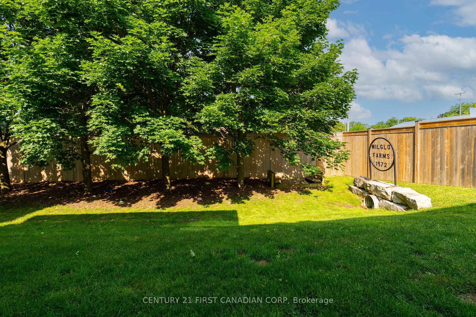 Photo 10 of 191 Spencer Avenue, Lucan Biddulph, Lucan — HOMEH