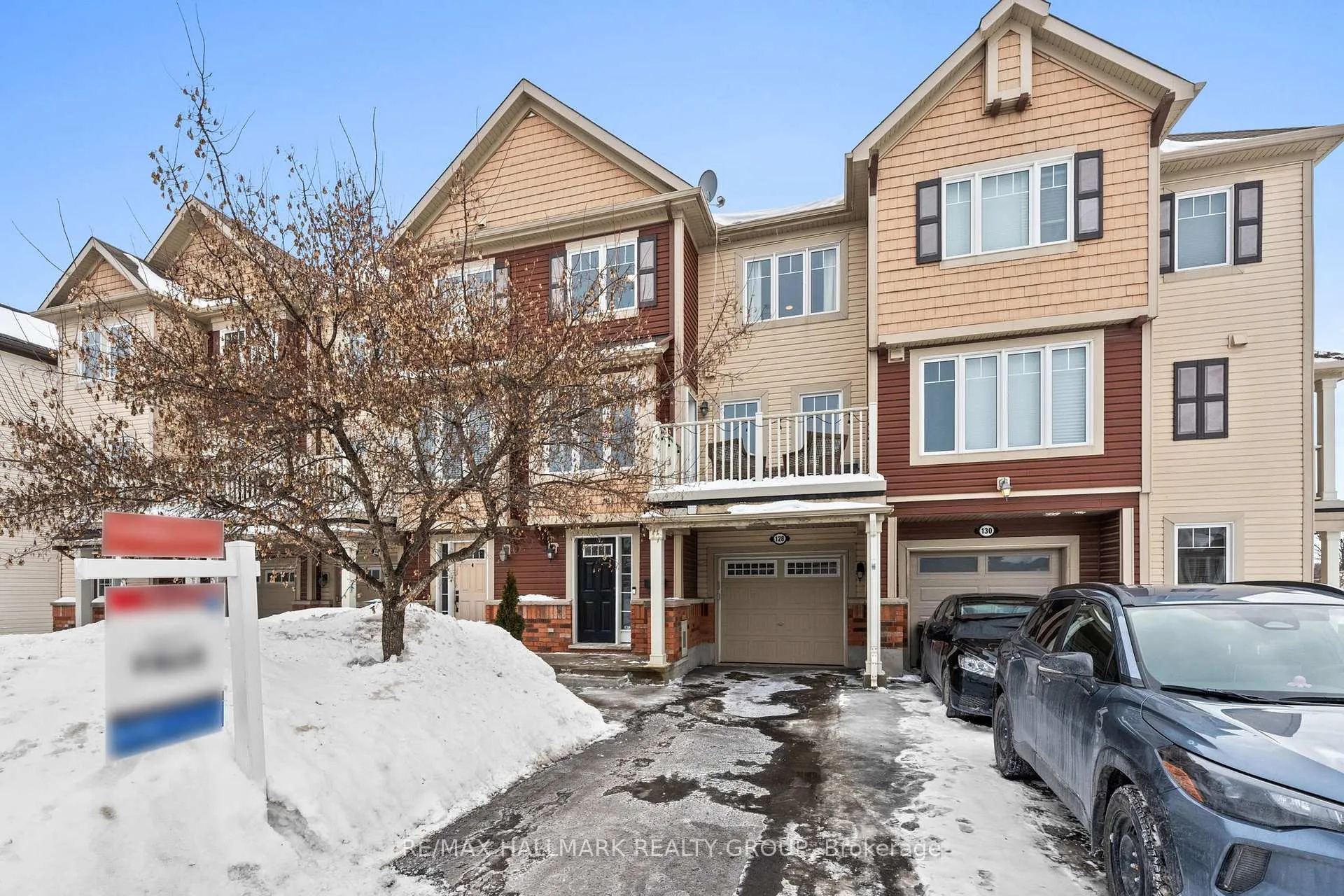 Photo 2 of 128 Sunshine Crescent, Ottawa, Notting Hill/Summerside — HOMEH