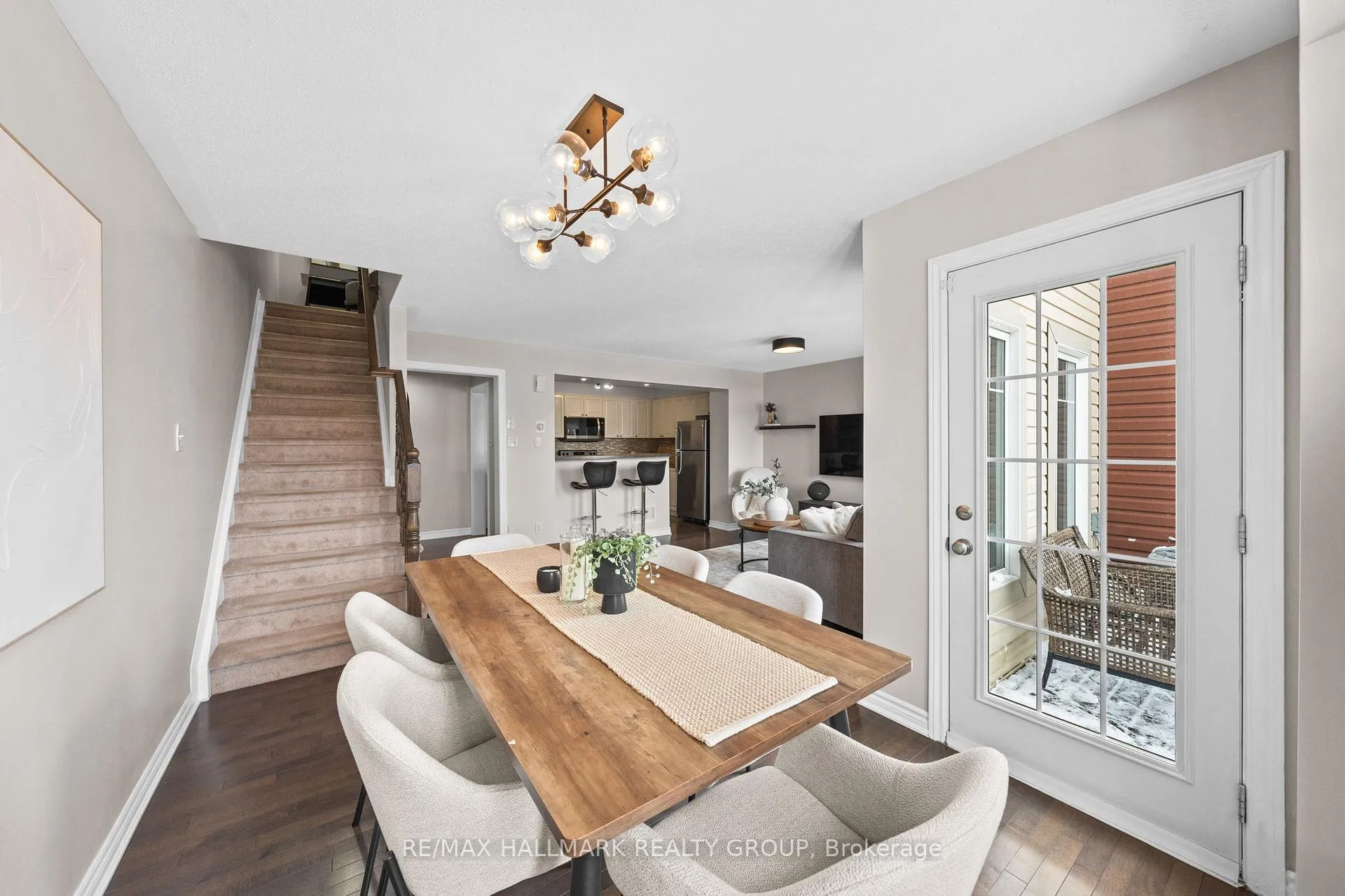 Photo 19 of 128 Sunshine Crescent, Ottawa, Notting Hill/Summerside — HOMEH
