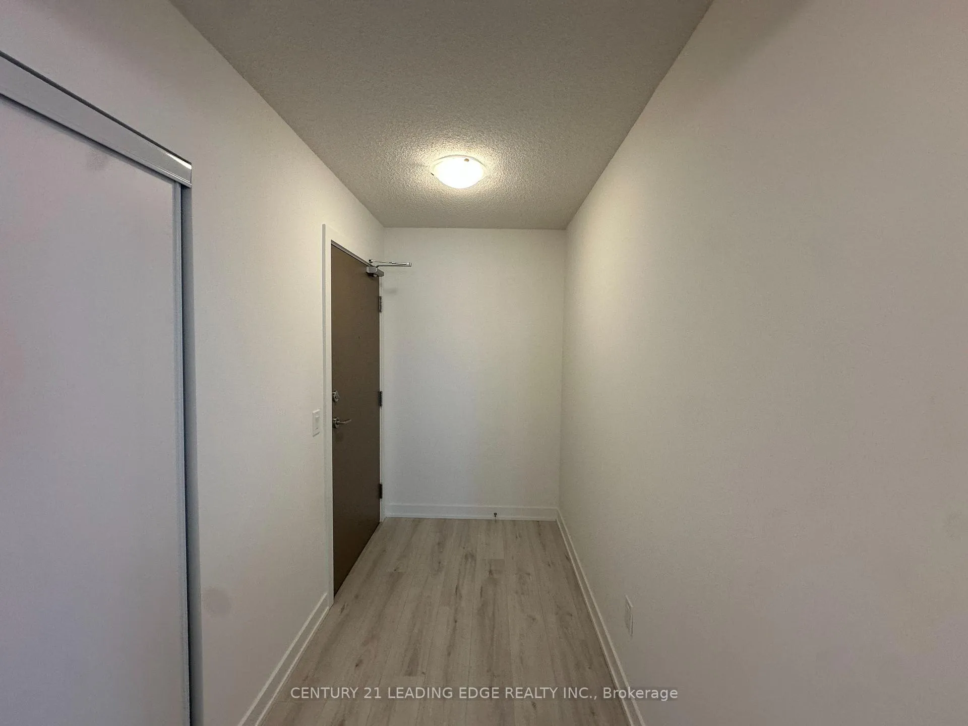 Photo 6 of Unit 1505, 1010 Sandy Beach Road, Pickering, Bay Ridges — HOMEH