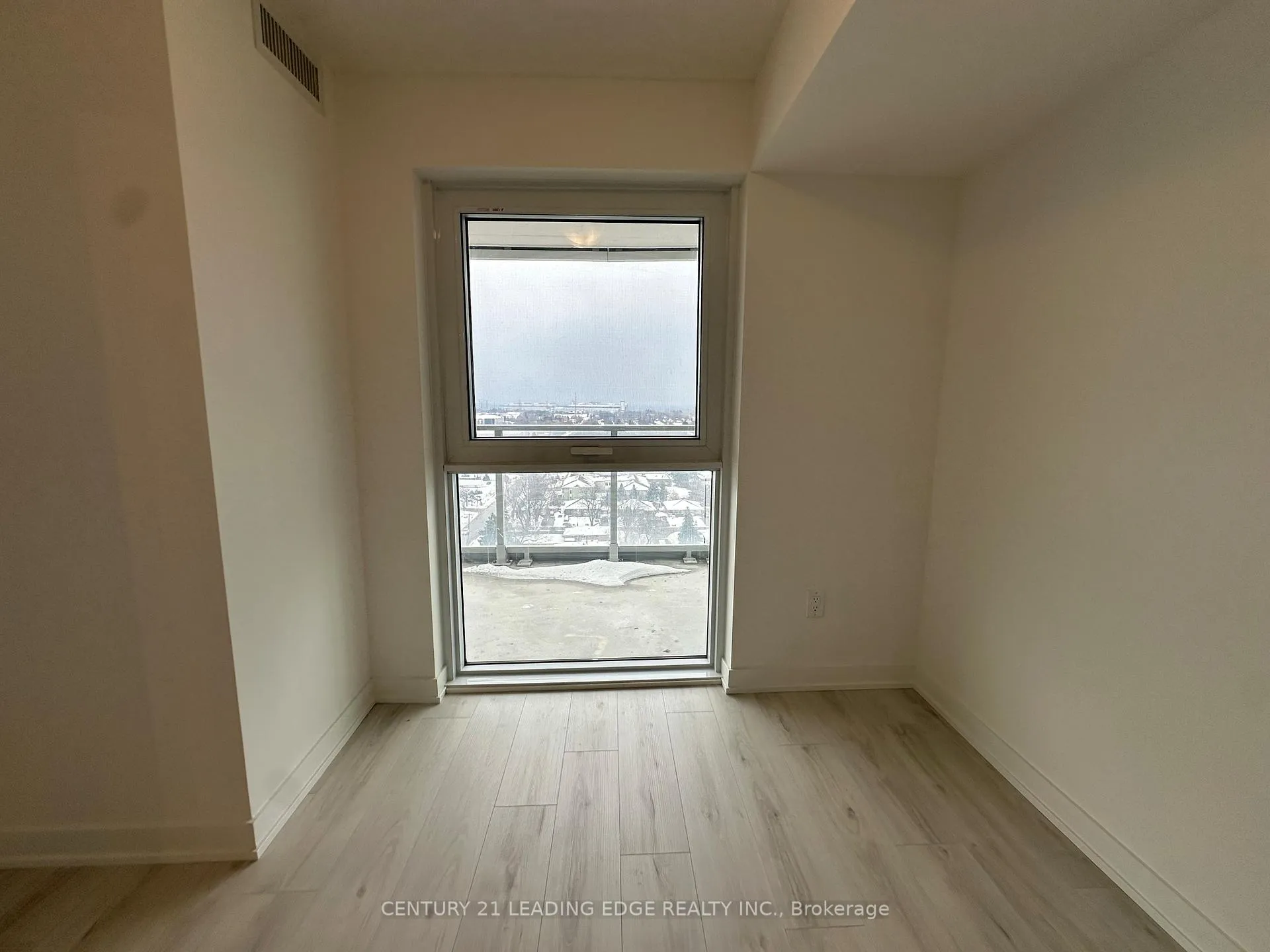 Photo 18 of Unit 1505, 1010 Sandy Beach Road, Pickering, Bay Ridges — HOMEH