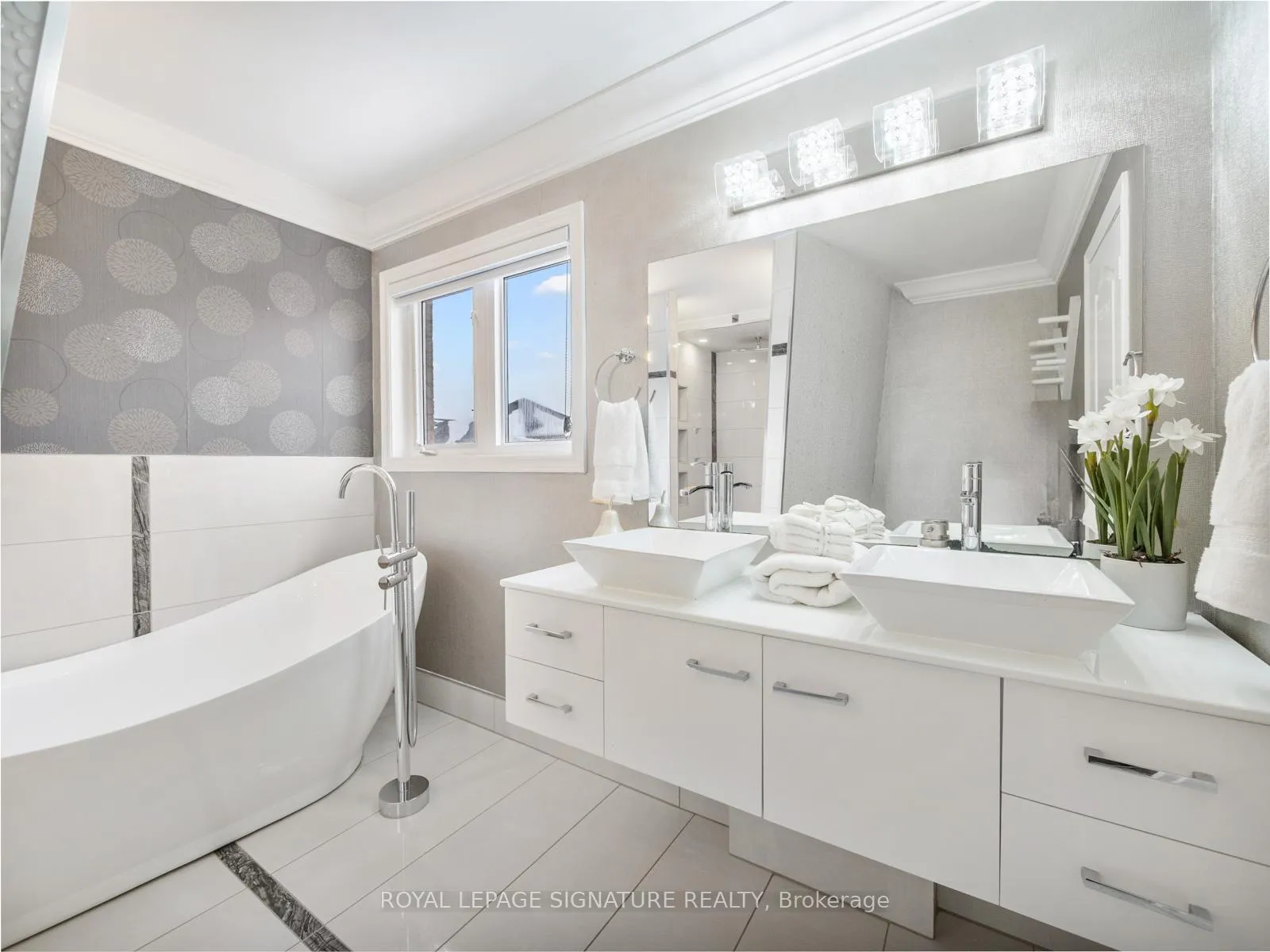 Photo 24 of 47 Amparo Drive, Vaughan, Vellore Village — HOMEH