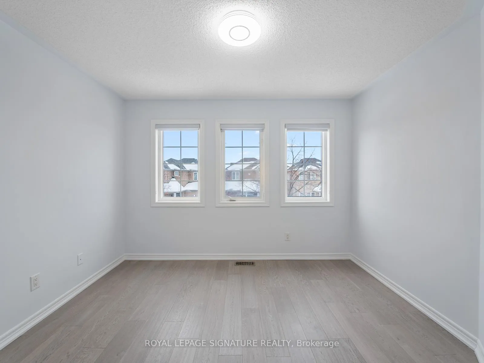 Photo 31 of 47 Amparo Drive, Vaughan, Vellore Village — HOMEH