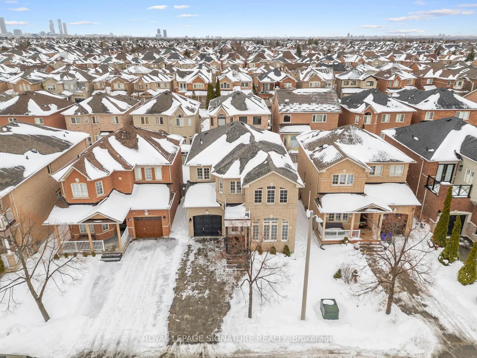 Photo 44 of 47 Amparo Drive, Vaughan, Vellore Village — HOMEH