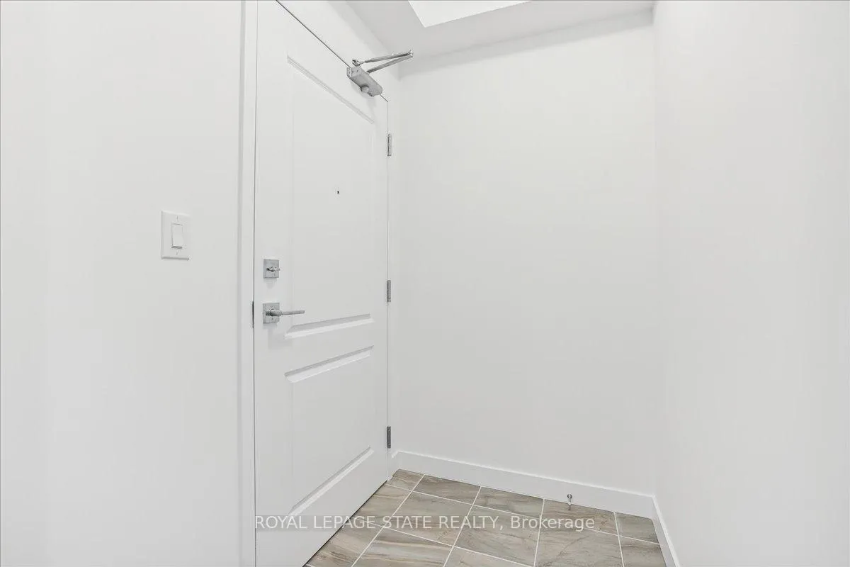 Photo 9 of Unit 815, 460 Dundas Street E, Hamilton, Waterdown — HOMEH