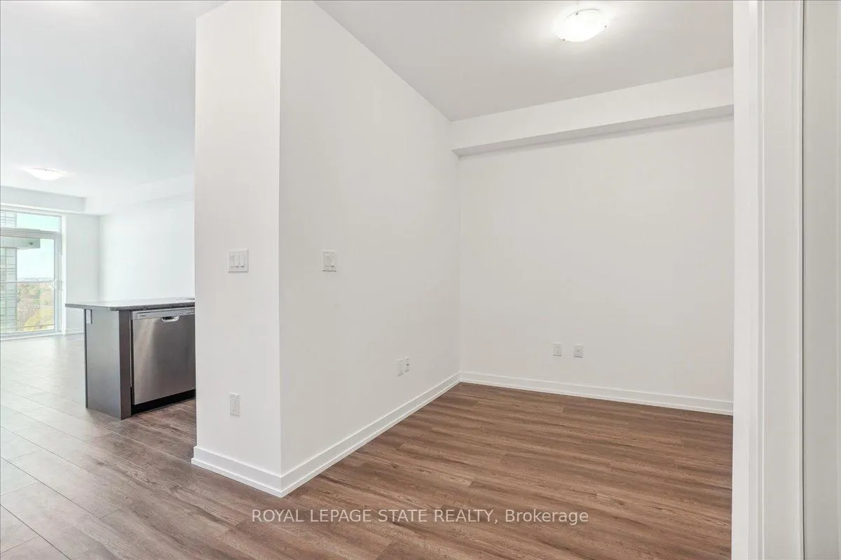 Photo 10 of Unit 815, 460 Dundas Street E, Hamilton, Waterdown — HOMEH