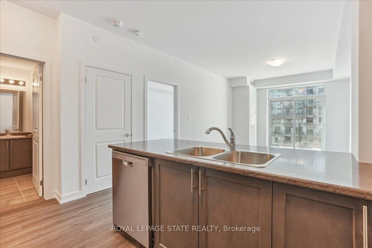 Photo 13 of Unit 815, 460 Dundas Street E, Hamilton, Waterdown — HOMEH