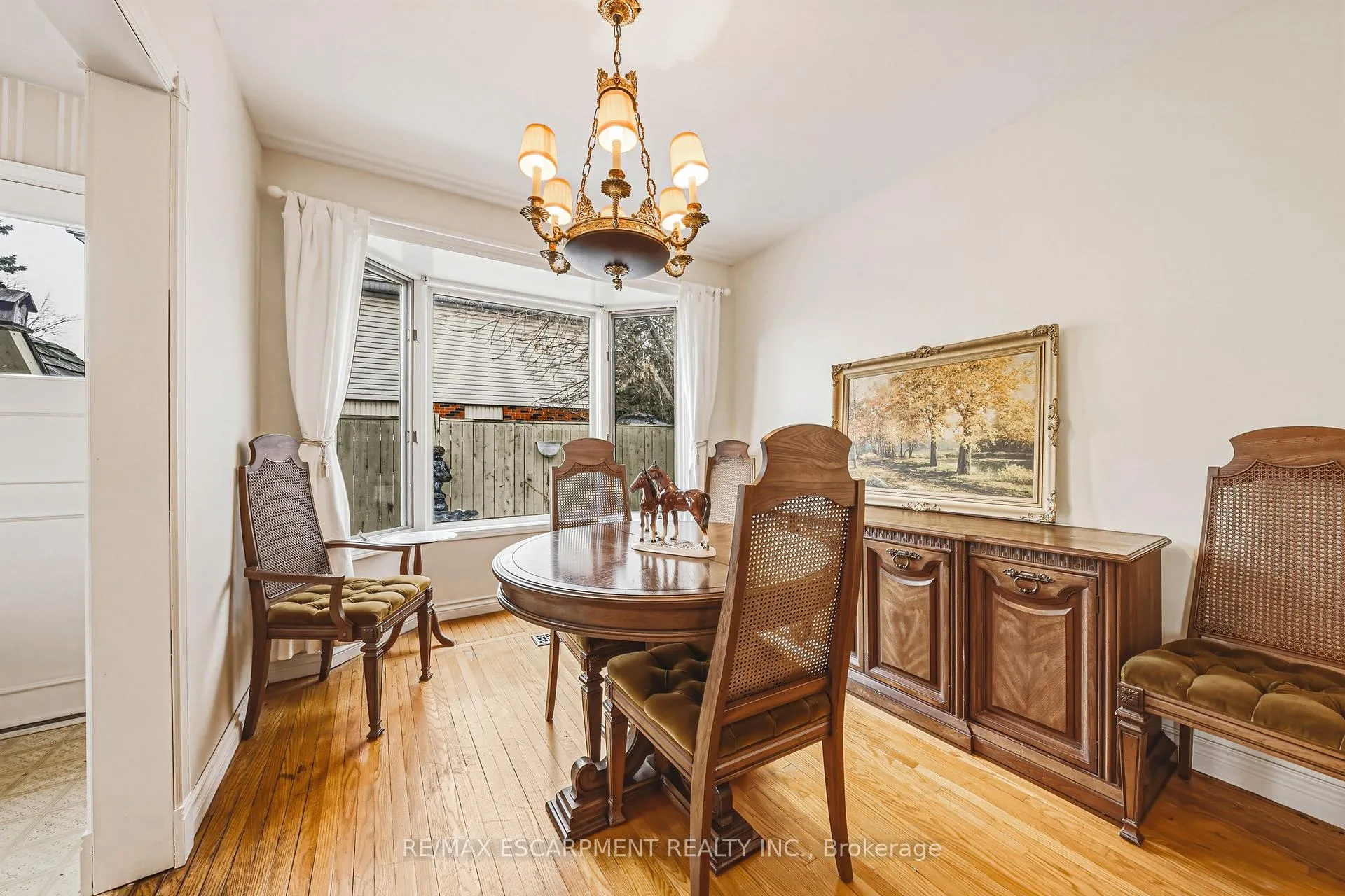 Photo 6 of 5410 Murray Crescent, Burlington, Appleby — HOMEH
