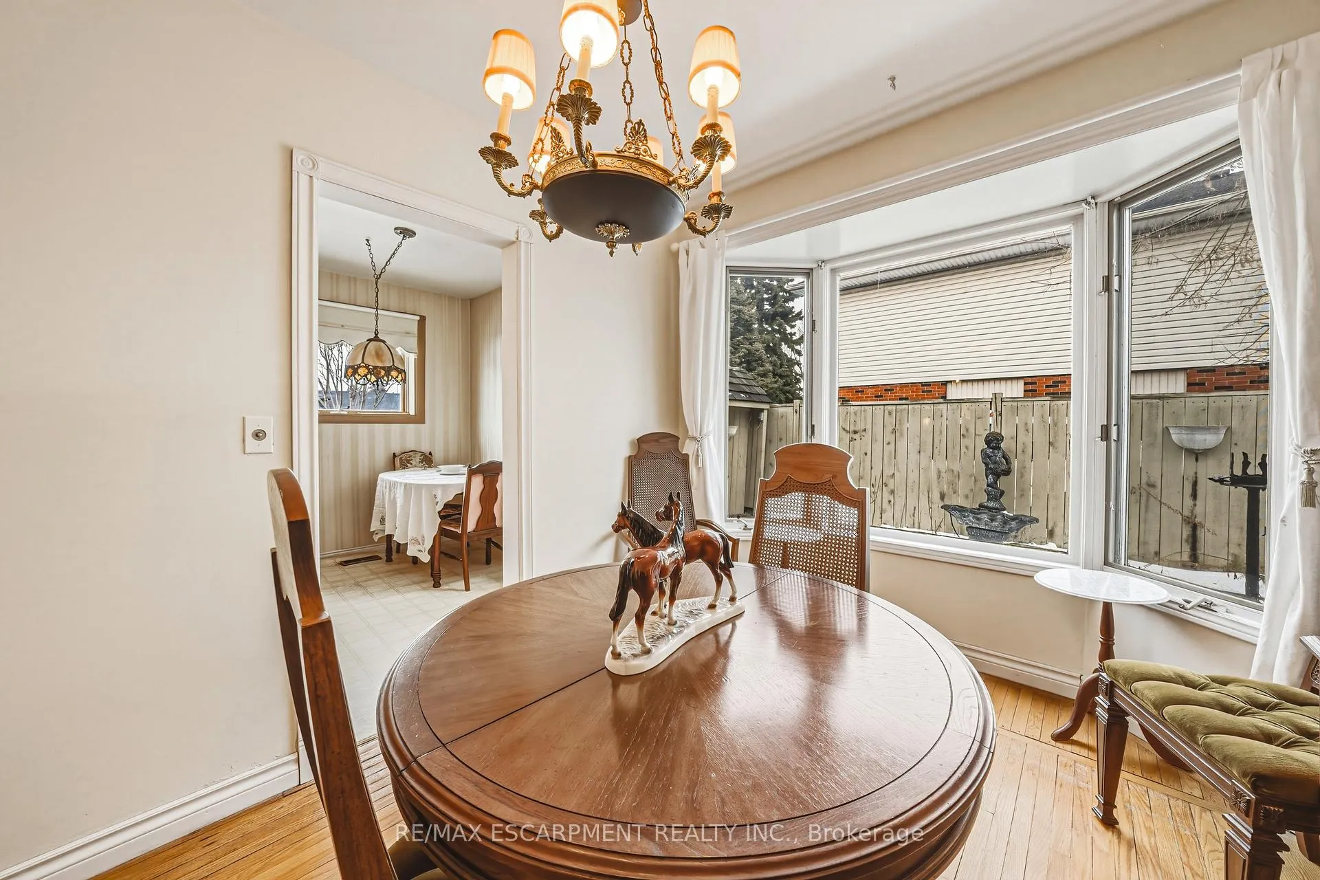 Photo 7 of 5410 Murray Crescent, Burlington, Appleby — HOMEH