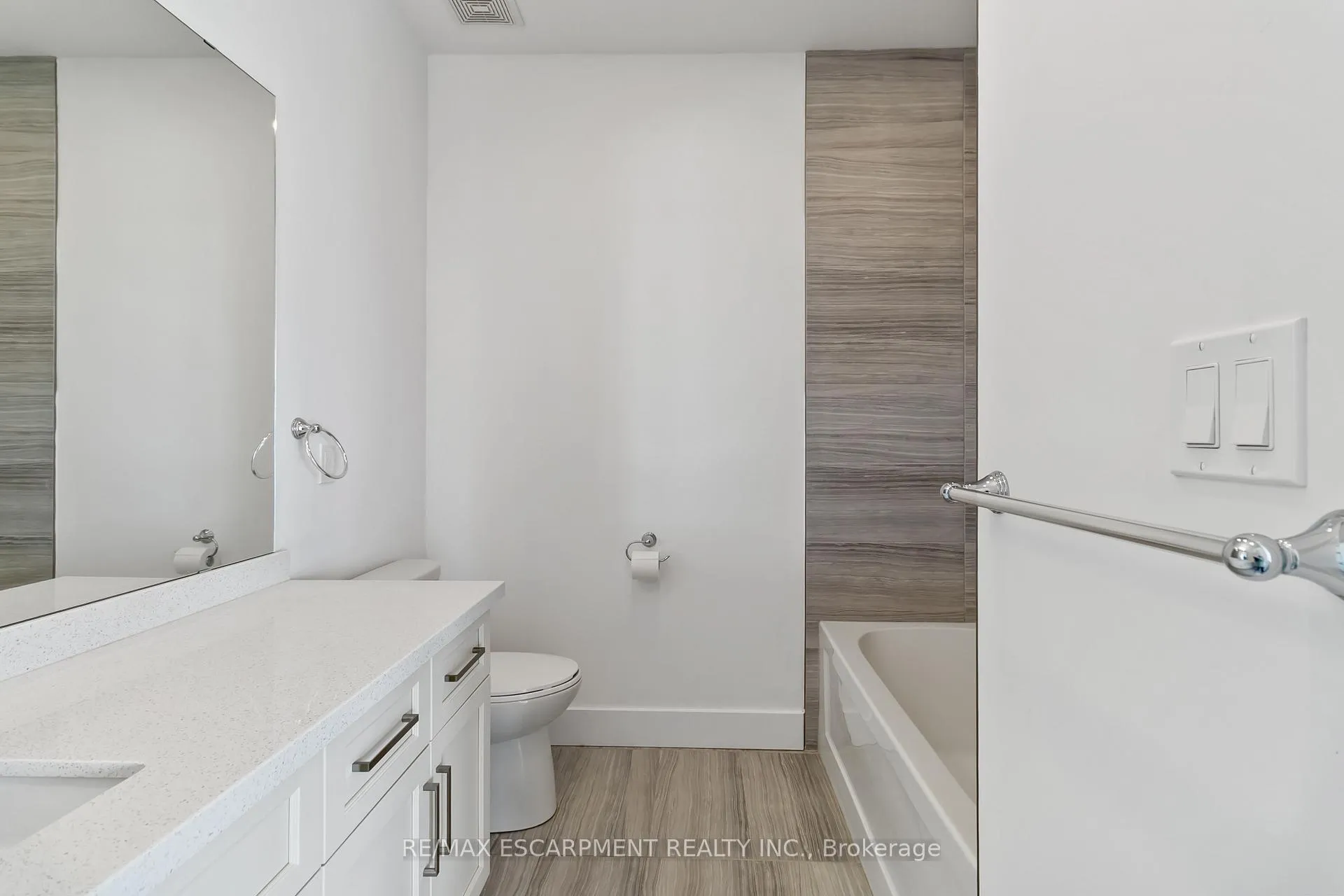 Photo 19 of Unit 601, 640 Sauve Street, Milton, Beaty — HOMEH
