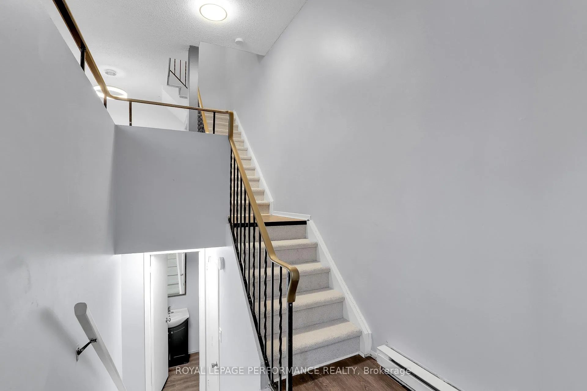 Photo 3 of 8D Lovell Lane, Ottawa, Westcliffe Estates — HOMEH