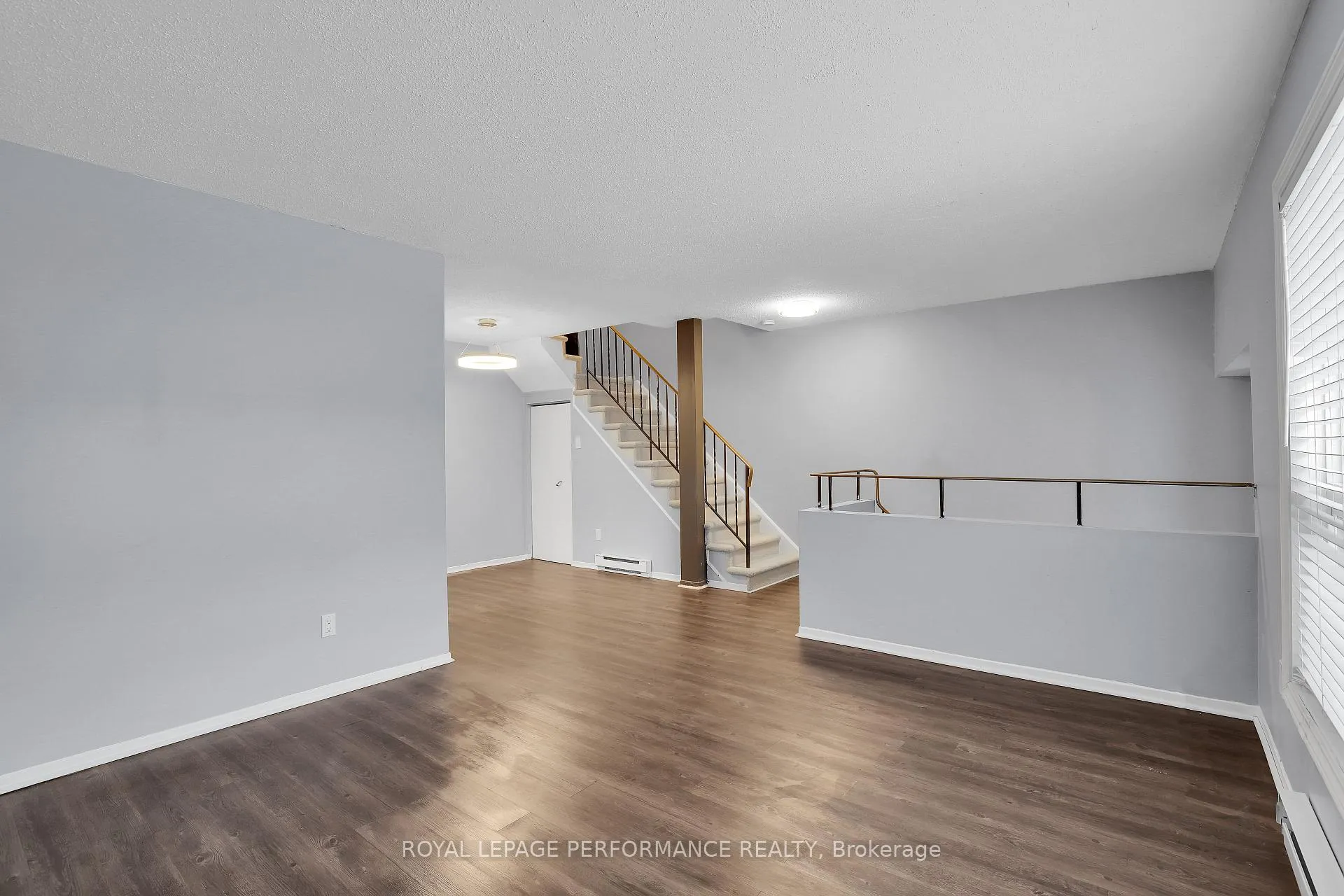 Photo 6 of 8D Lovell Lane, Ottawa, Westcliffe Estates — HOMEH