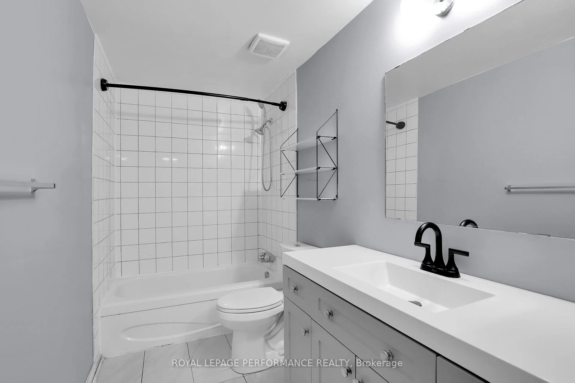 Photo 16 of 8D Lovell Lane, Ottawa, Westcliffe Estates — HOMEH