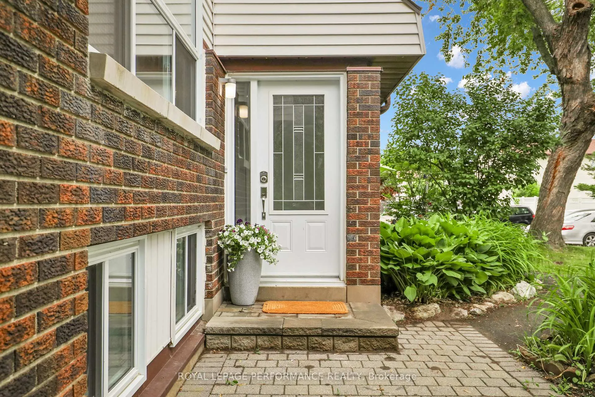 Photo 24 of 8D Lovell Lane, Ottawa, Westcliffe Estates — HOMEH