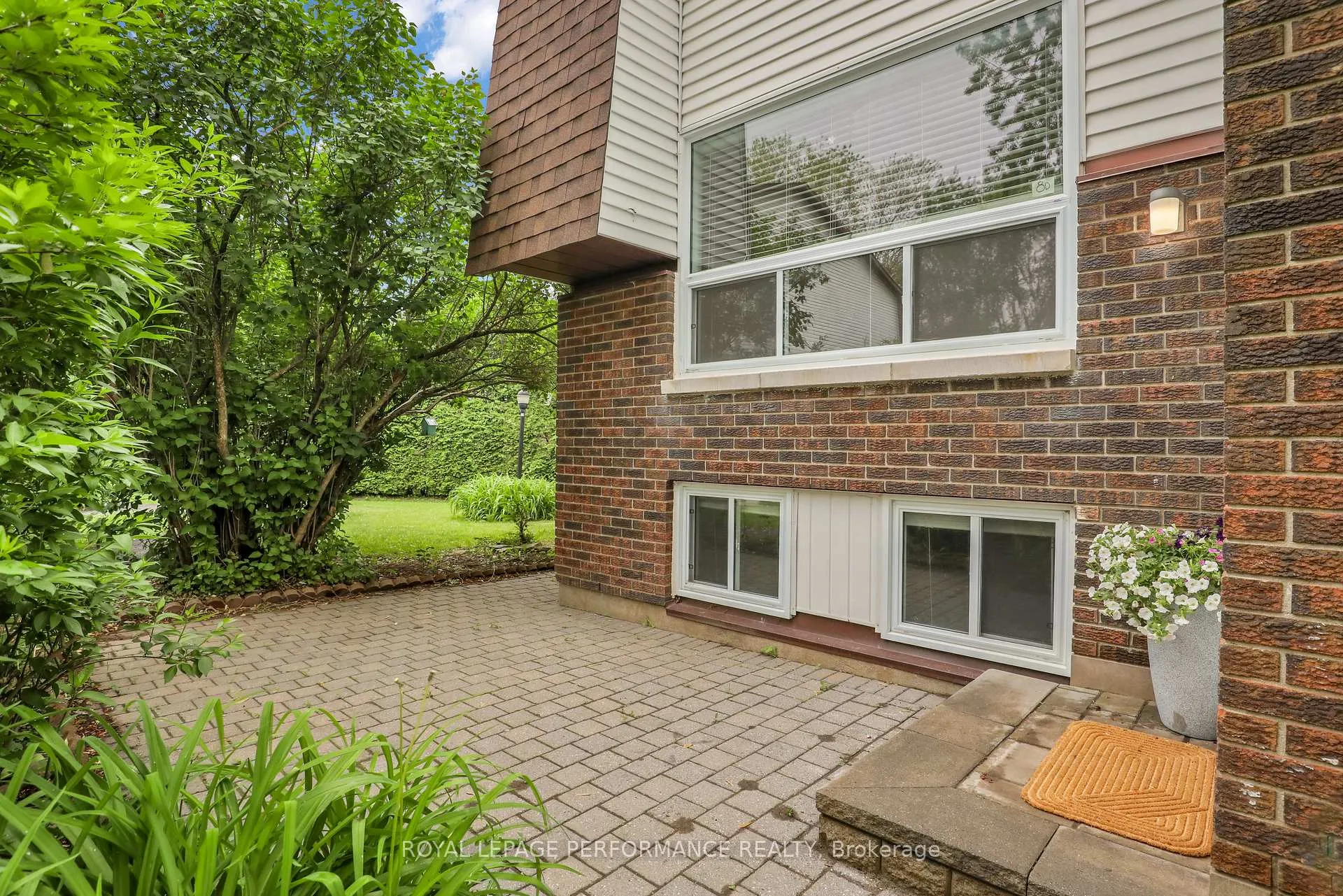 Photo 25 of 8D Lovell Lane, Ottawa, Westcliffe Estates — HOMEH