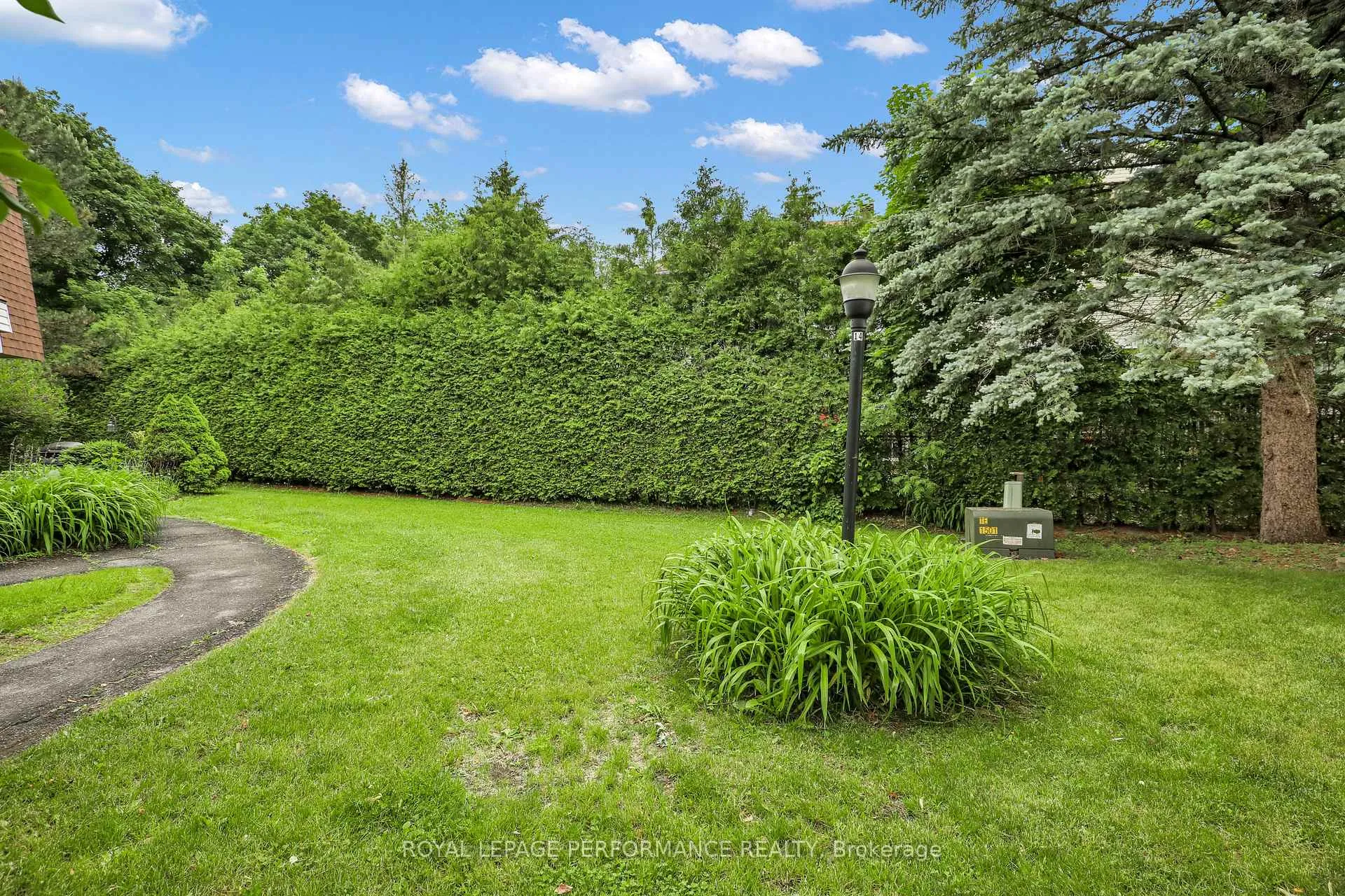 Photo 28 of 8D Lovell Lane, Ottawa, Westcliffe Estates — HOMEH