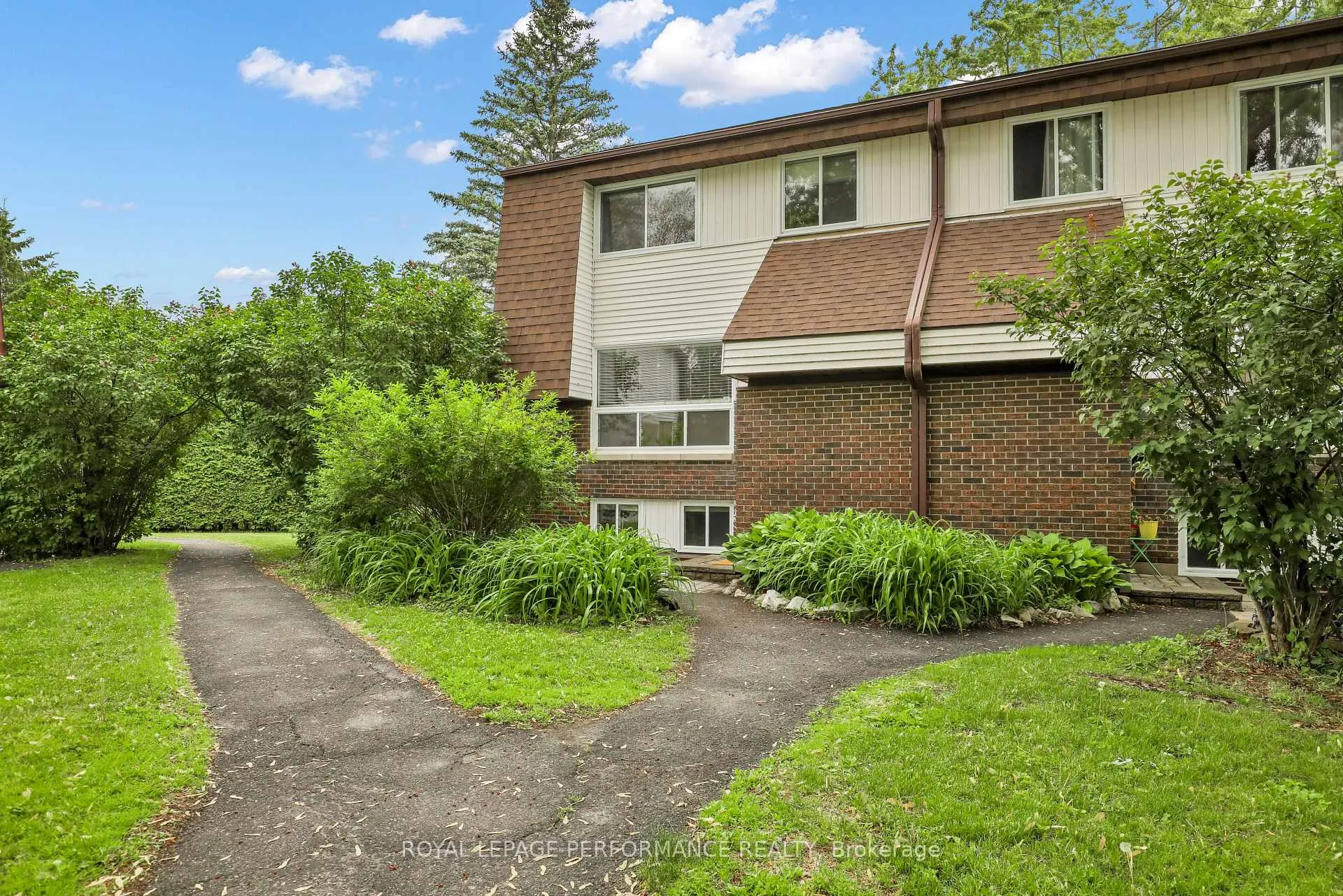 Photo 31 of 8D Lovell Lane, Ottawa, Westcliffe Estates — HOMEH