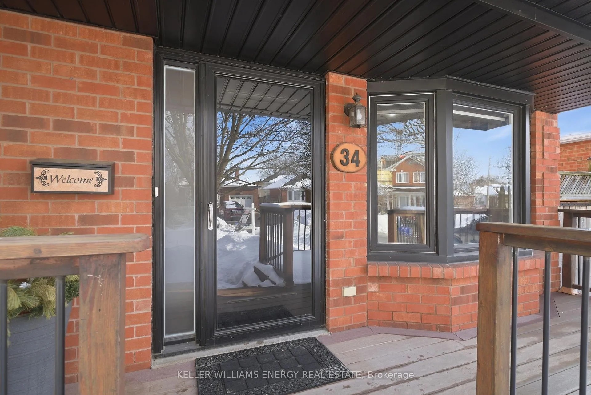 Photo 3 of 34 Stirling Avenue, Clarington, Courtice — HOMEH