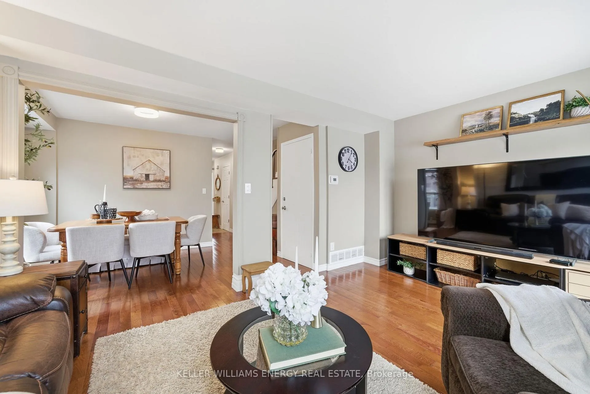 Photo 12 of 34 Stirling Avenue, Clarington, Courtice — HOMEH