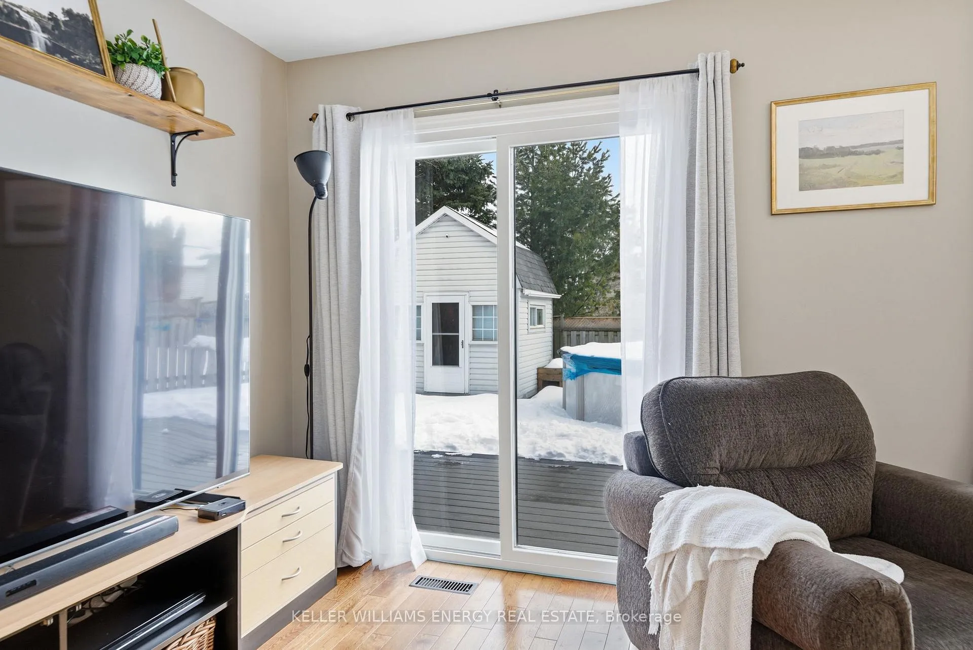 Photo 13 of 34 Stirling Avenue, Clarington, Courtice — HOMEH