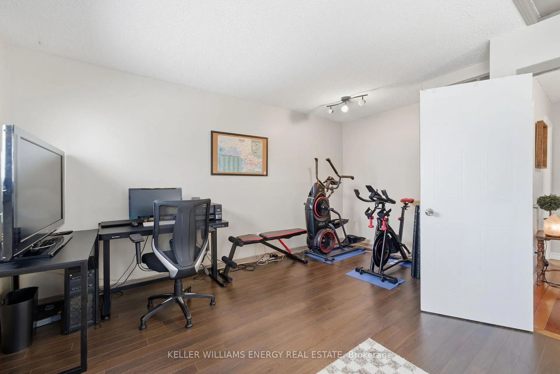 Photo 22 of 34 Stirling Avenue, Clarington, Courtice — HOMEH