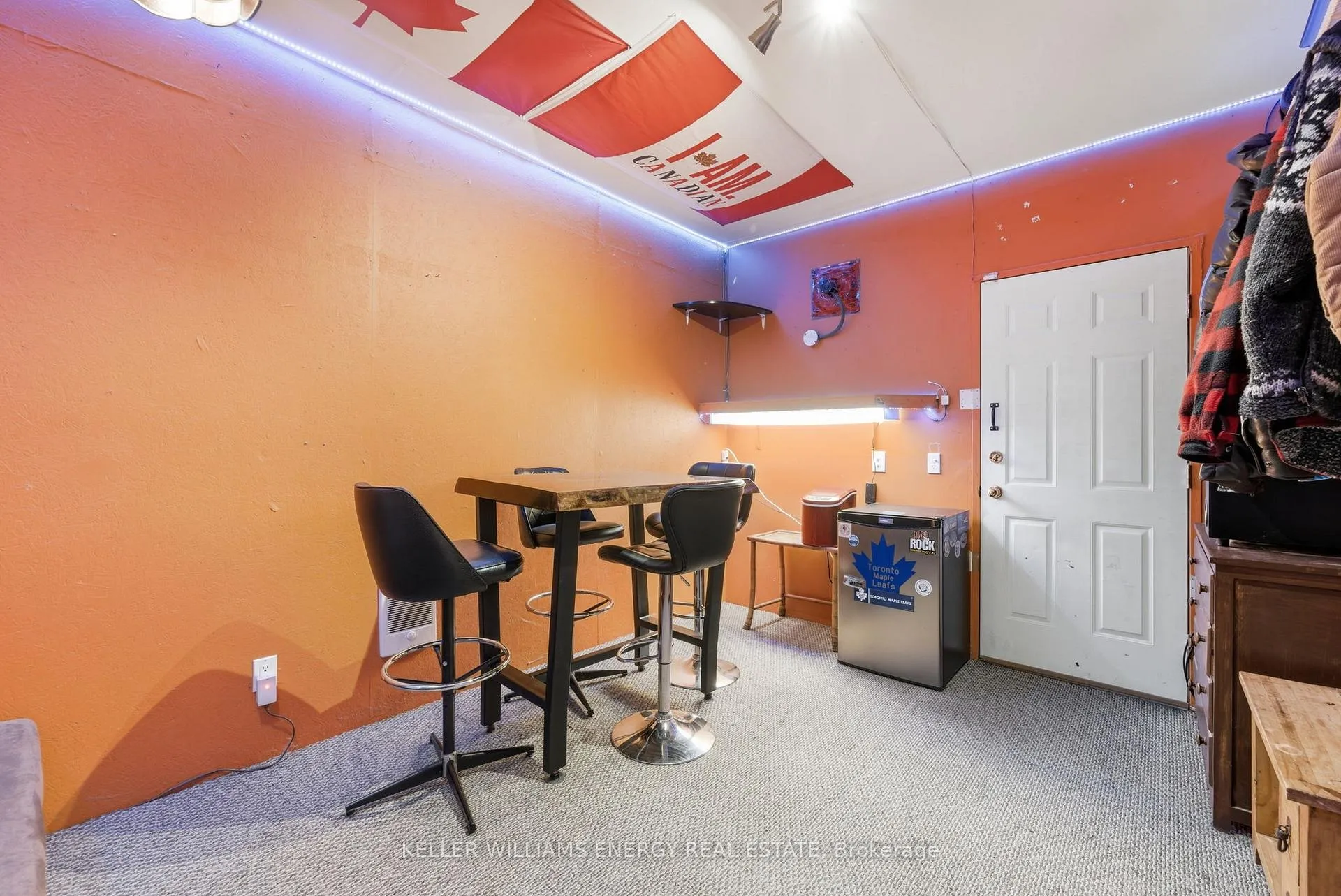 Photo 32 of 34 Stirling Avenue, Clarington, Courtice — HOMEH