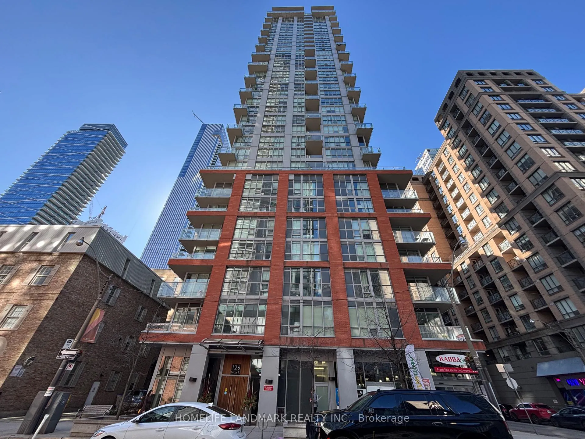 Front of Unit 2206, 126 Simcoe Street
