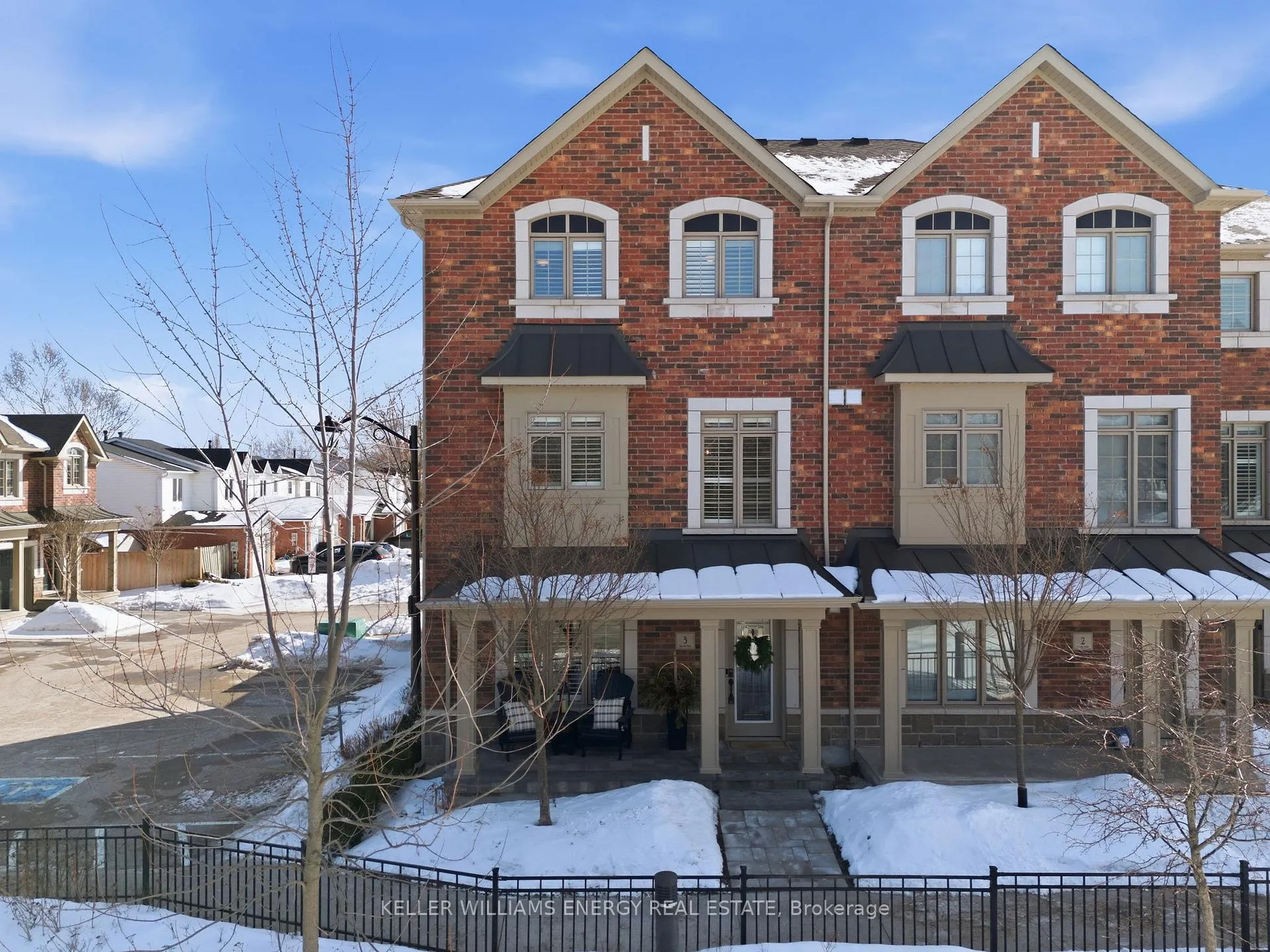 Photo 1 of Unit 3, 35 Hanning Court, Clarington, Bowmanville — HOMEH