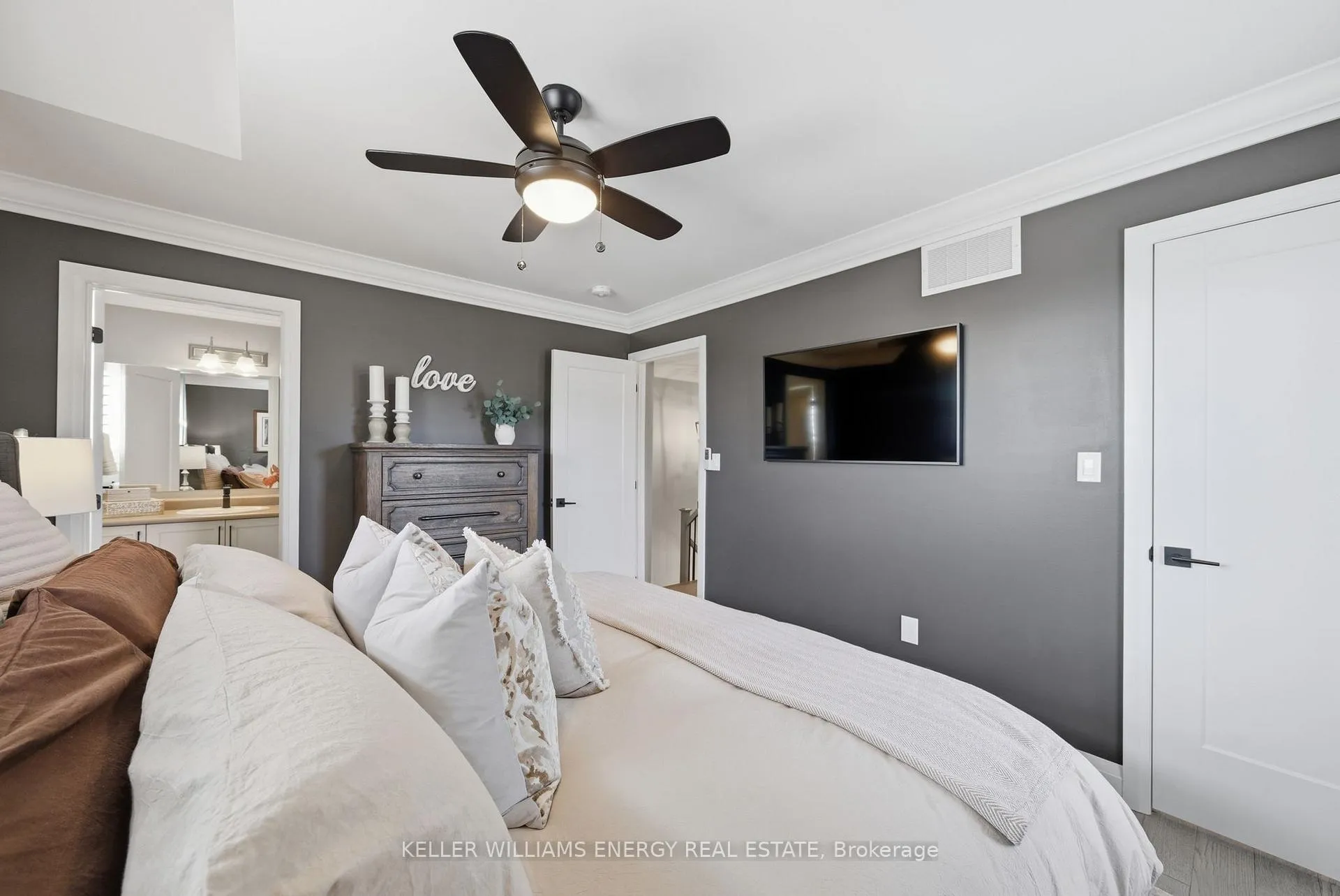 Photo 24 of Unit 3, 35 Hanning Court, Clarington, Bowmanville — HOMEH