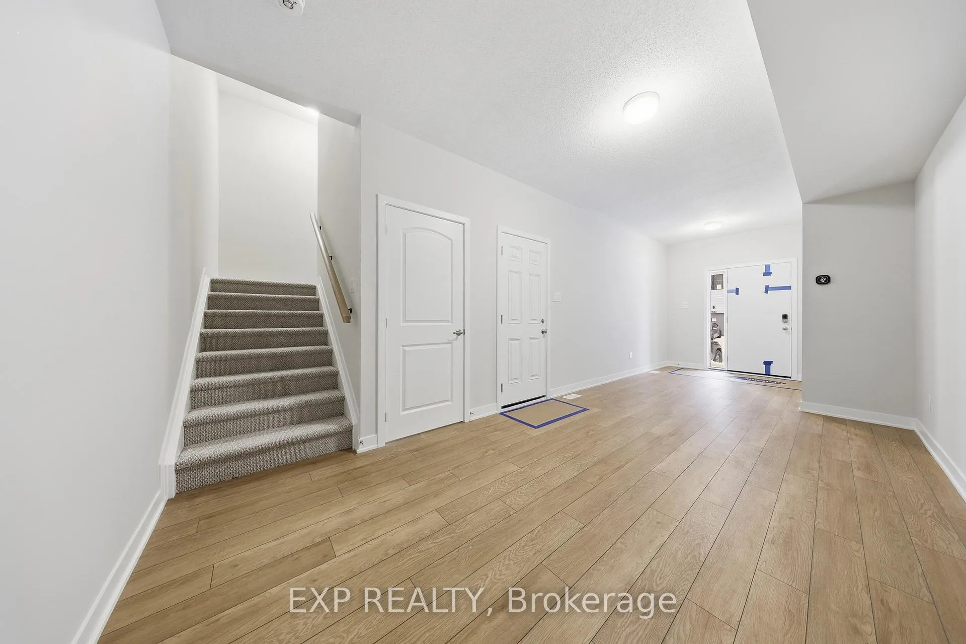 Photo 3 of 619 Bee Pollen Way, Ottawa, Kanata - Rural Kanata (Central) — HOMEH