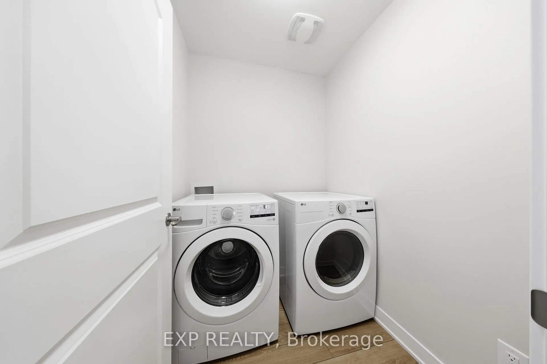 Photo 23 of 619 Bee Pollen Way, Ottawa, Kanata - Rural Kanata (Central) — HOMEH