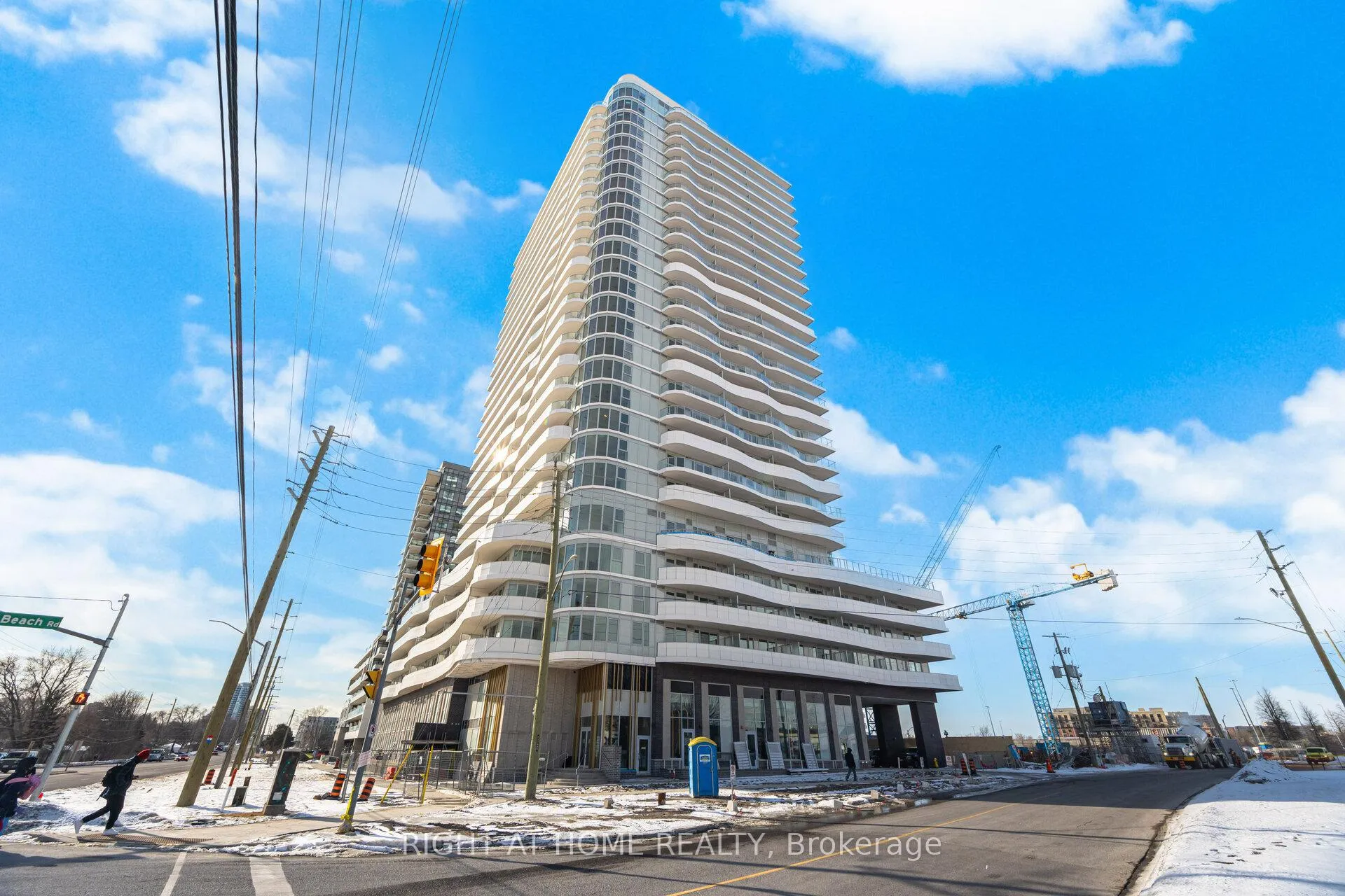 Photo 1 of Unit 1507, 1010 Sandy Beach Road, Pickering, Bay Ridges — HOMEH