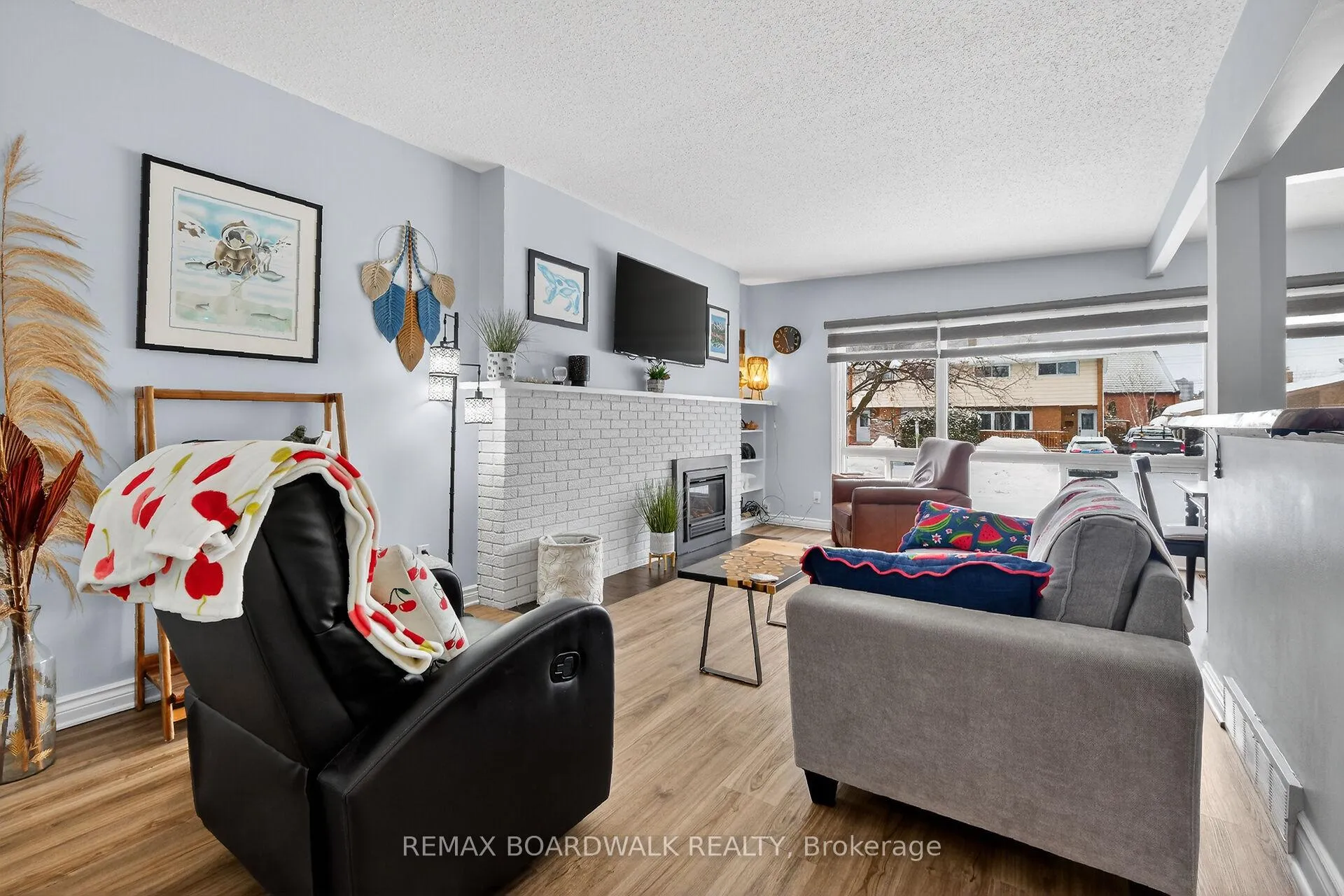 Photo 8 of 2462 Tupper Avenue, Ottawa, Hawthorne Meadows — HOMEH