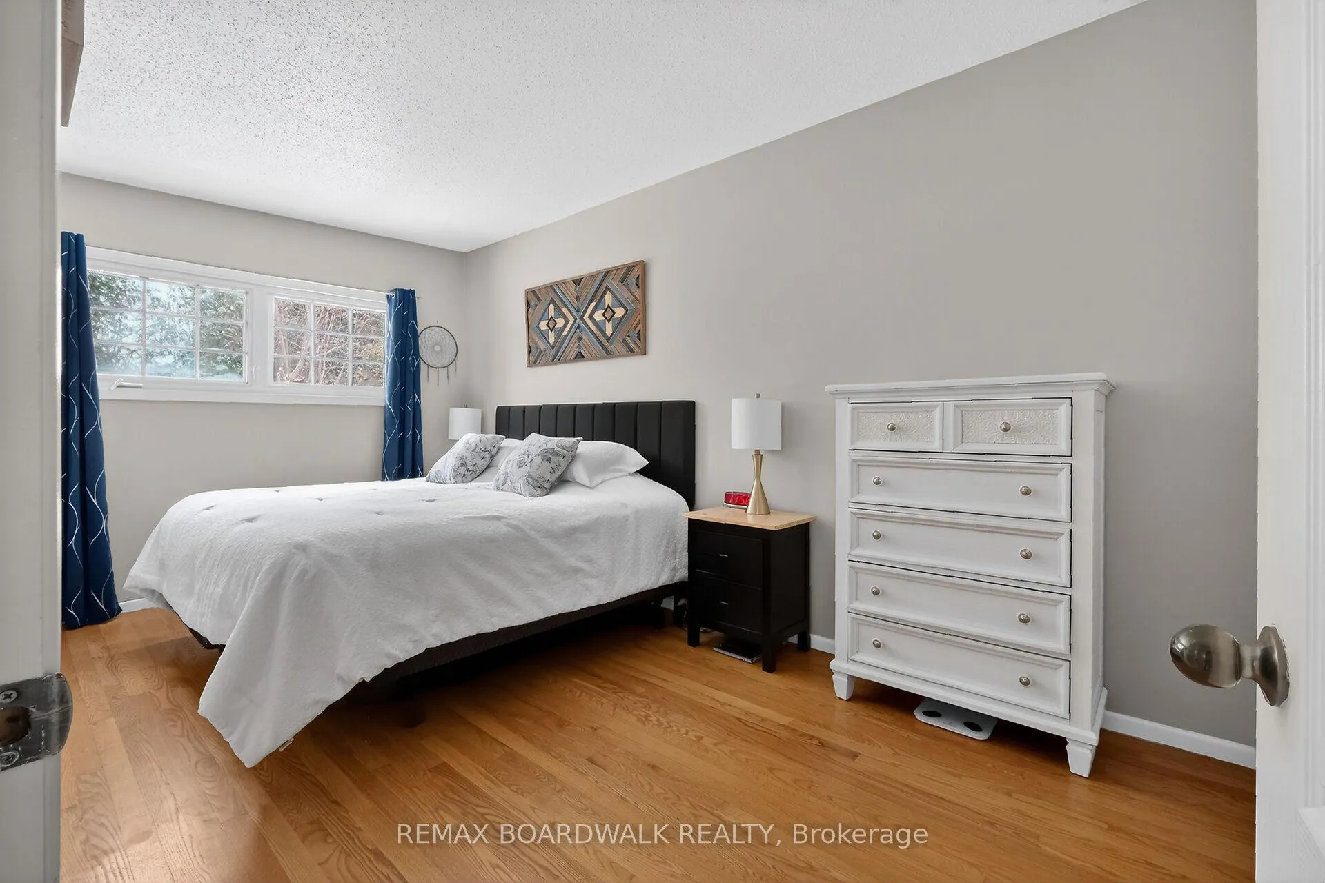 Photo 32 of 2462 Tupper Avenue, Ottawa, Hawthorne Meadows — HOMEH