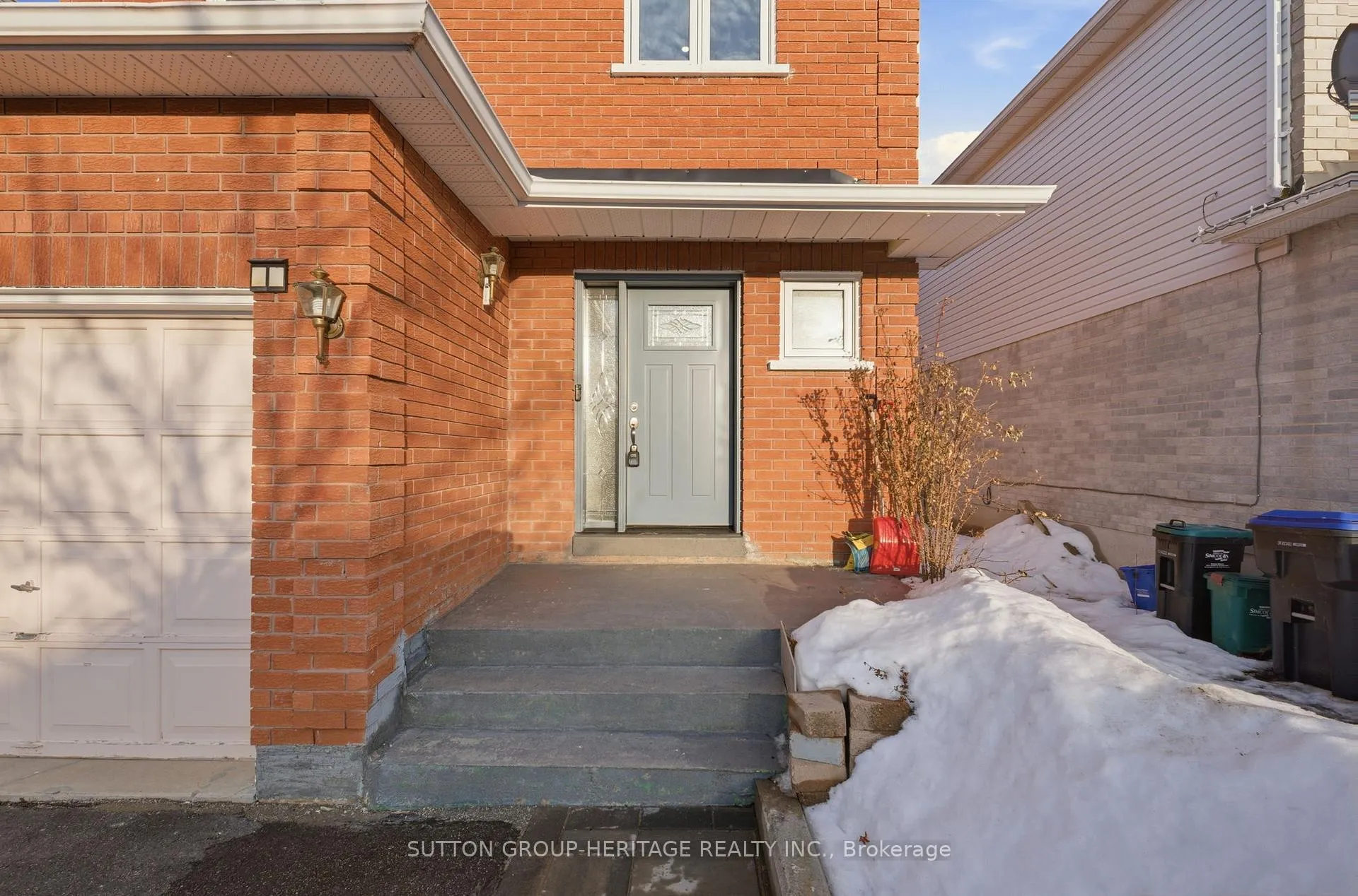 Photo 2 of 49 Mcknight Crescent, New Tecumseth, Tottenham — HOMEH