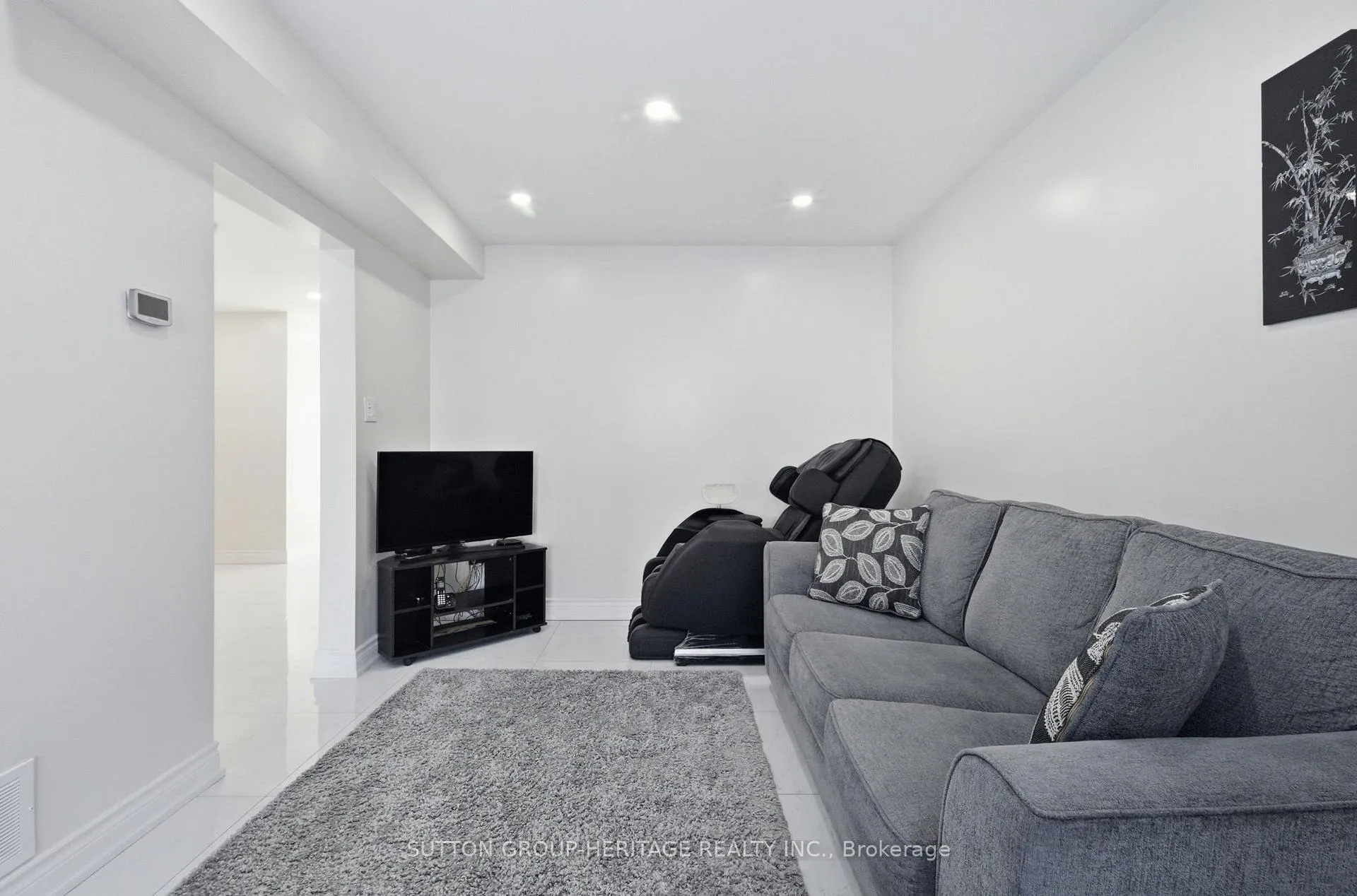 Photo 8 of 49 Mcknight Crescent, New Tecumseth, Tottenham — HOMEH
