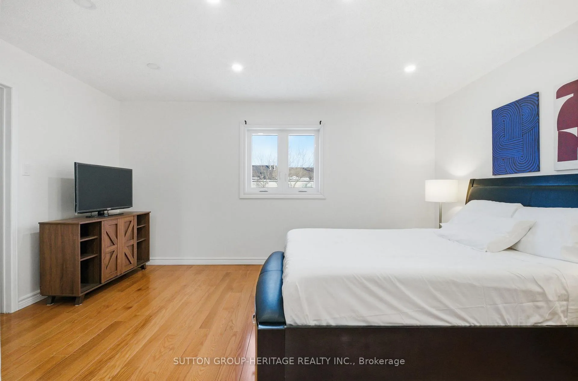 Photo 18 of 49 Mcknight Crescent, New Tecumseth, Tottenham — HOMEH
