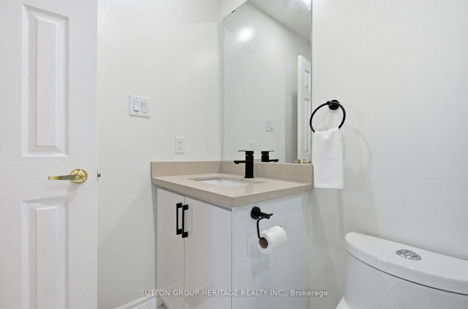 Photo 21 of 49 Mcknight Crescent, New Tecumseth, Tottenham — HOMEH