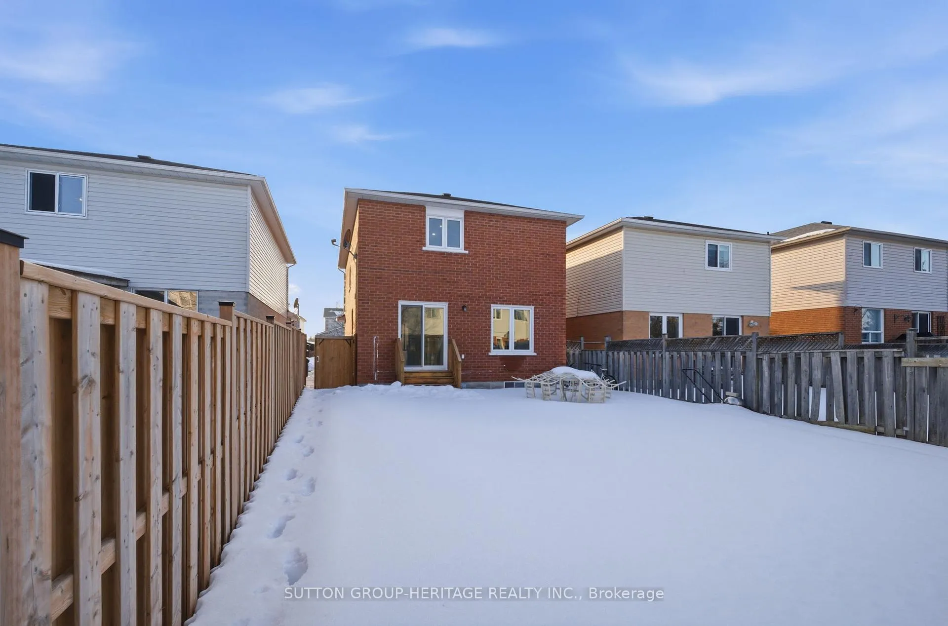 Photo 37 of 49 Mcknight Crescent, New Tecumseth, Tottenham — HOMEH
