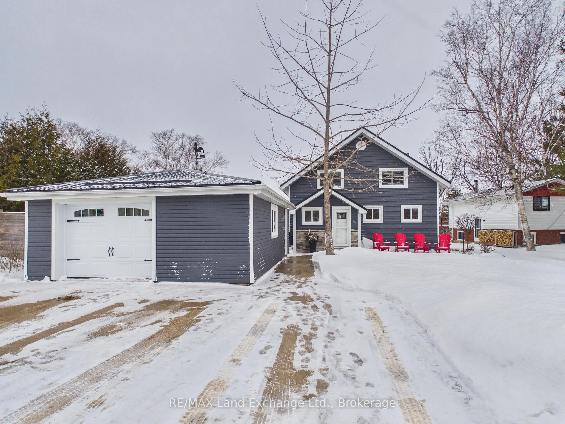 Photo 1 of 9 Macgregor Beach Road, Kincardine — HOMEH