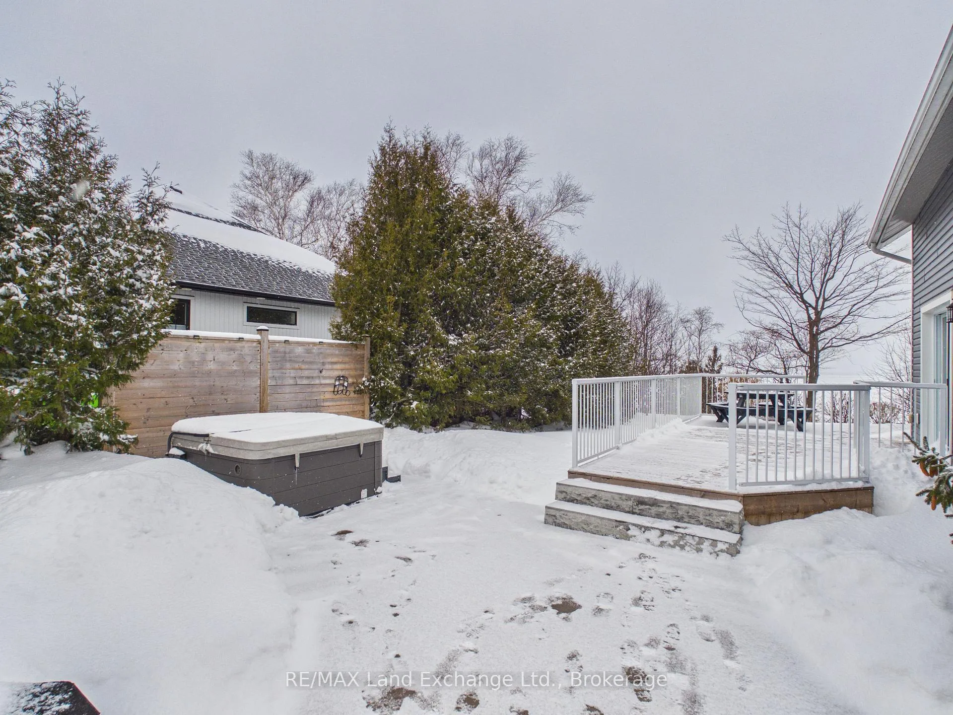 Photo 22 of 9 Macgregor Beach Road, Kincardine — HOMEH