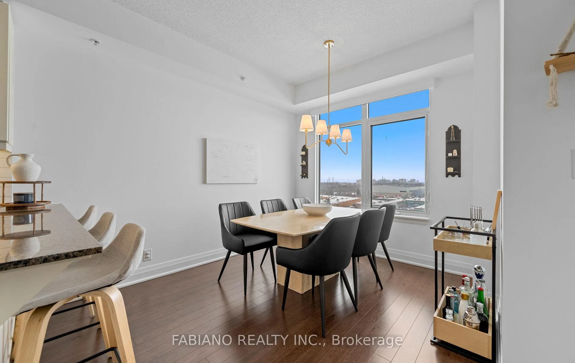 Photo 6 of Unit 815, 24 Woodstream Boulevard, Vaughan, Vaughan Grove — HOMEH