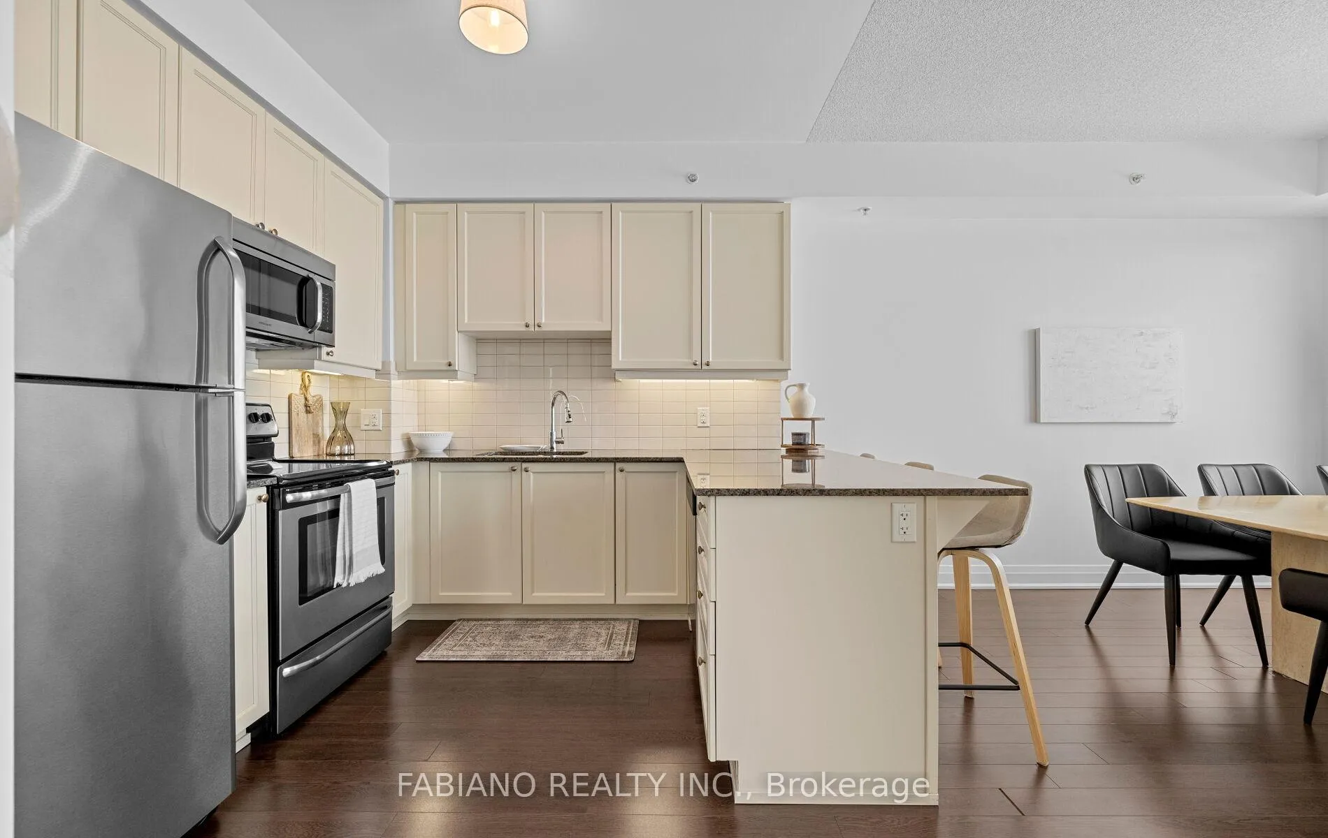 Photo 12 of Unit 815, 24 Woodstream Boulevard, Vaughan, Vaughan Grove — HOMEH