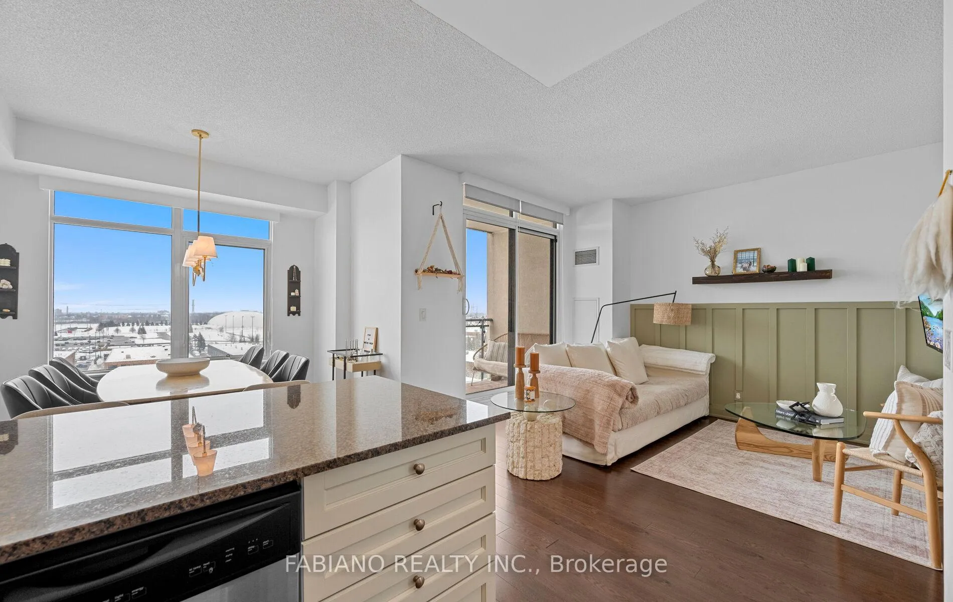 Photo 13 of Unit 815, 24 Woodstream Boulevard, Vaughan, Vaughan Grove — HOMEH