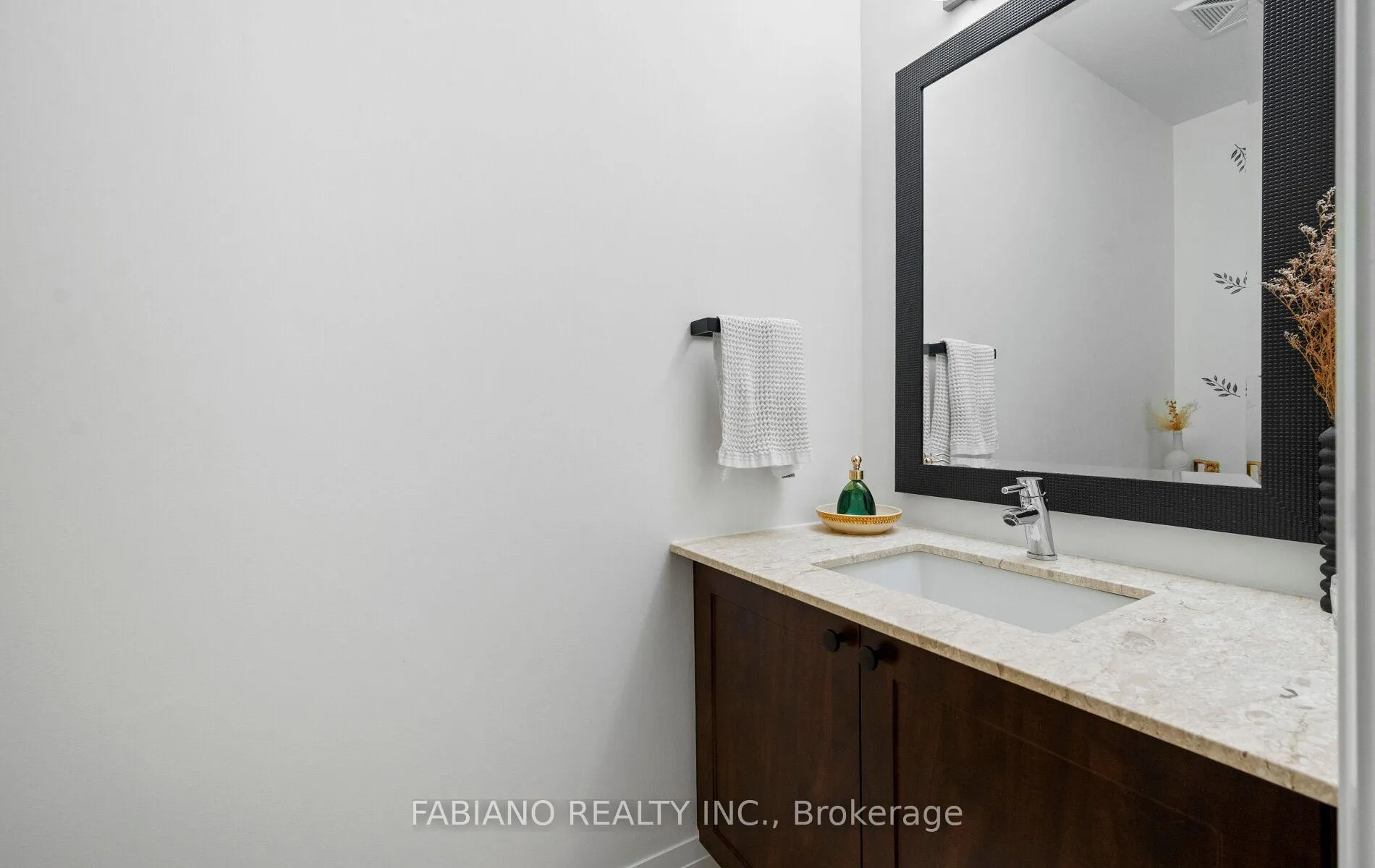 Photo 32 of Unit 815, 24 Woodstream Boulevard, Vaughan, Vaughan Grove — HOMEH