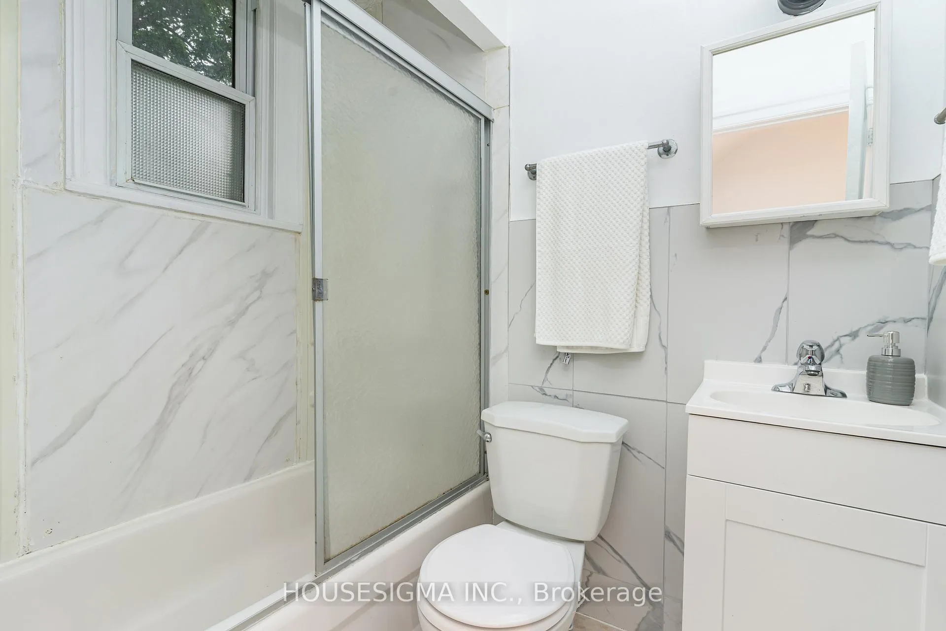 Photo 9 of 225 Bowman Street, Hamilton, Ainslie Wood — HOMEH