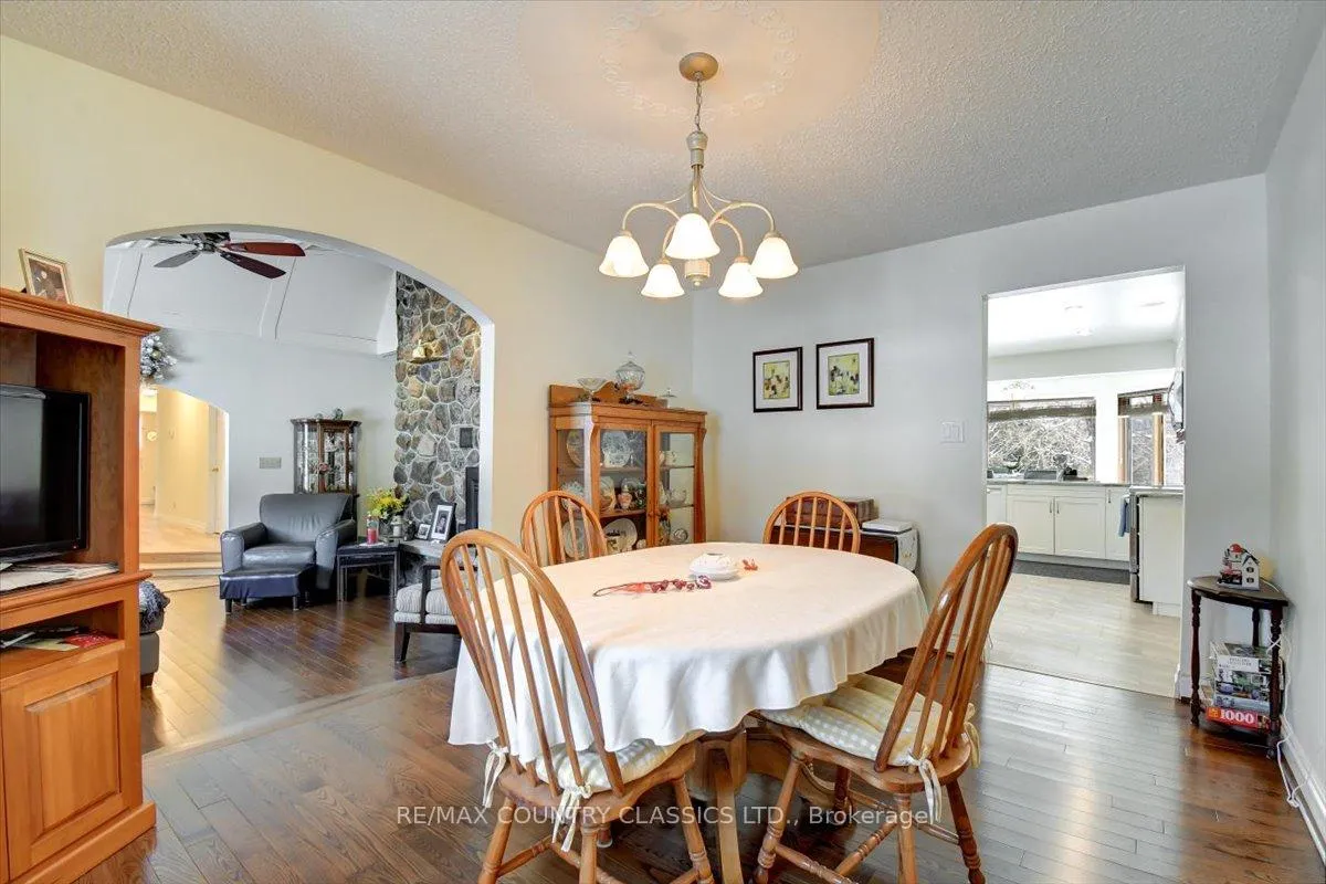 Photo 11 of 37 Golfview Drive, Bancroft, Bancroft Ward — HOMEH
