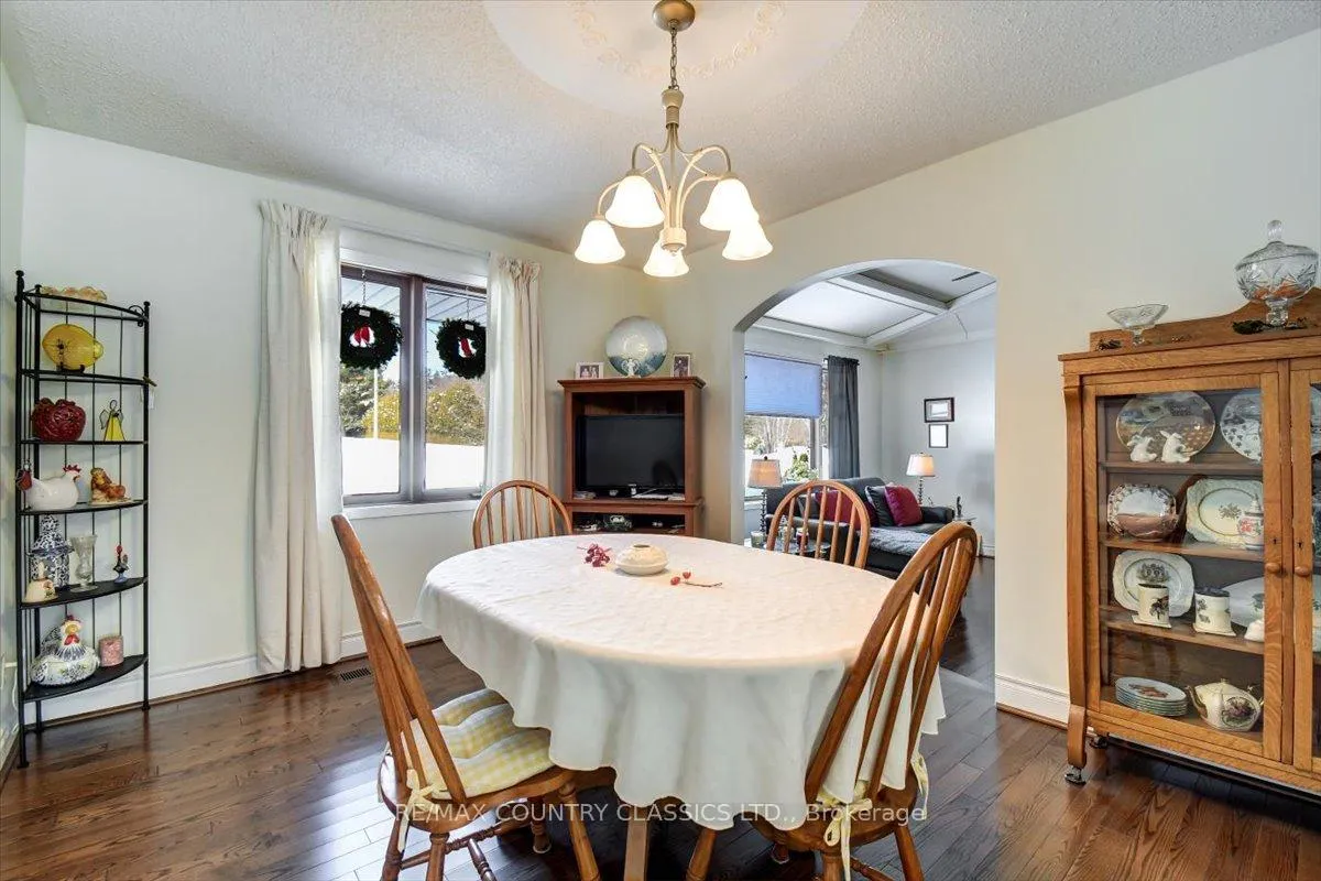 Photo 12 of 37 Golfview Drive, Bancroft, Bancroft Ward — HOMEH